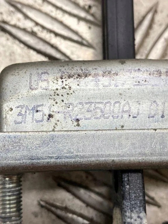 Deurstopper Ford Kuga MK1 3M51-R23500AJ image 3