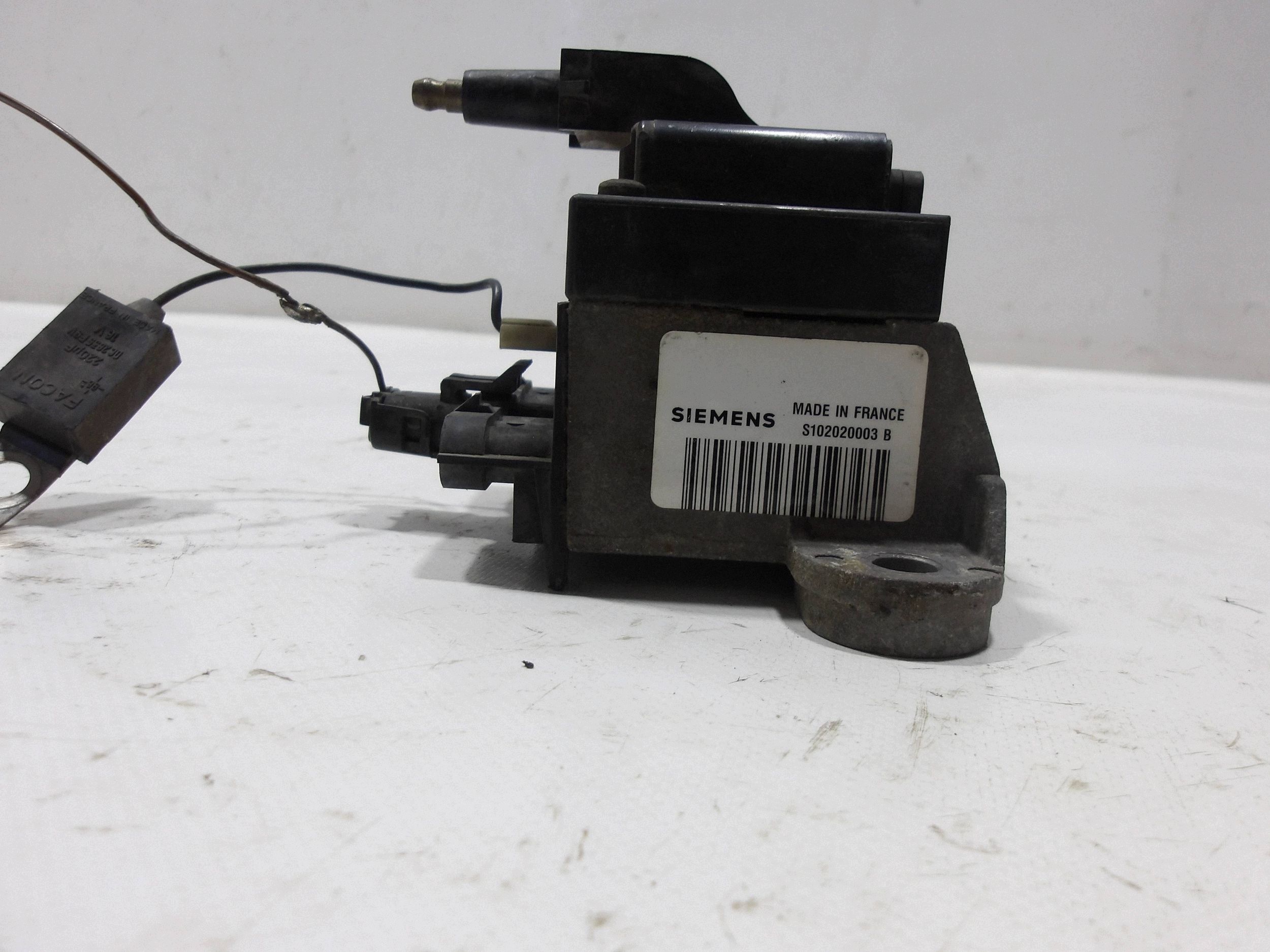 Ignition Coil S102020003 Volvo 460 1.8 Used image 2