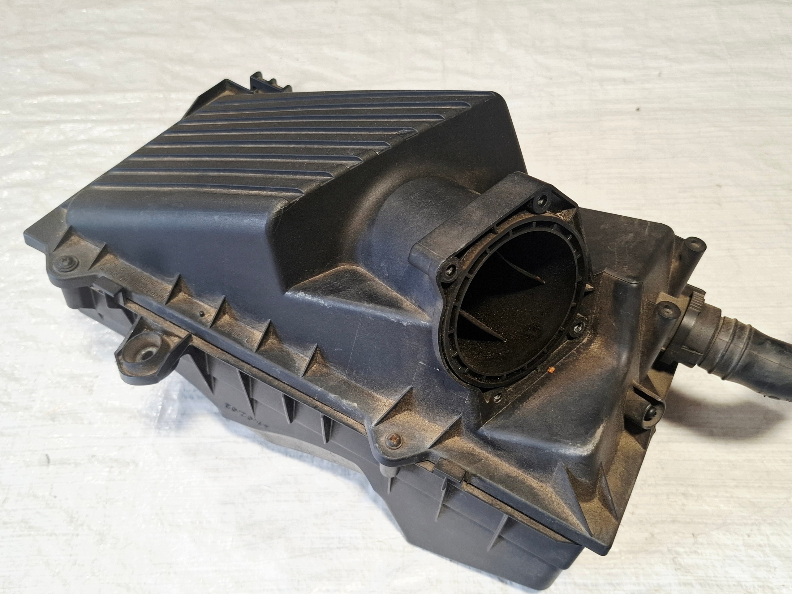 Ilmansuodattimen kotelo VW Golf IV Bora 1J0129620