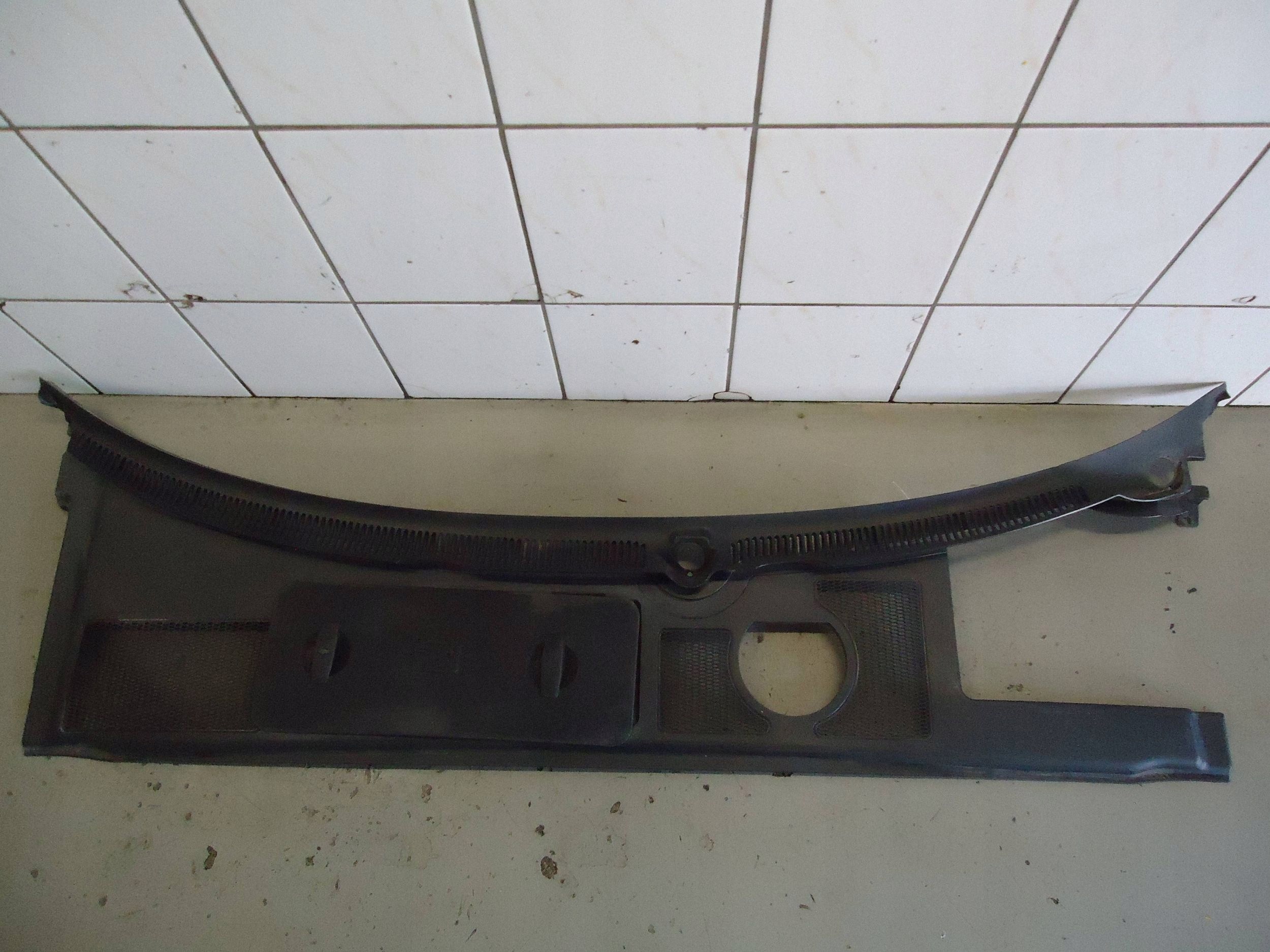 Plastic scuttle A4 B6 B7 8E1819403 OEM image 2