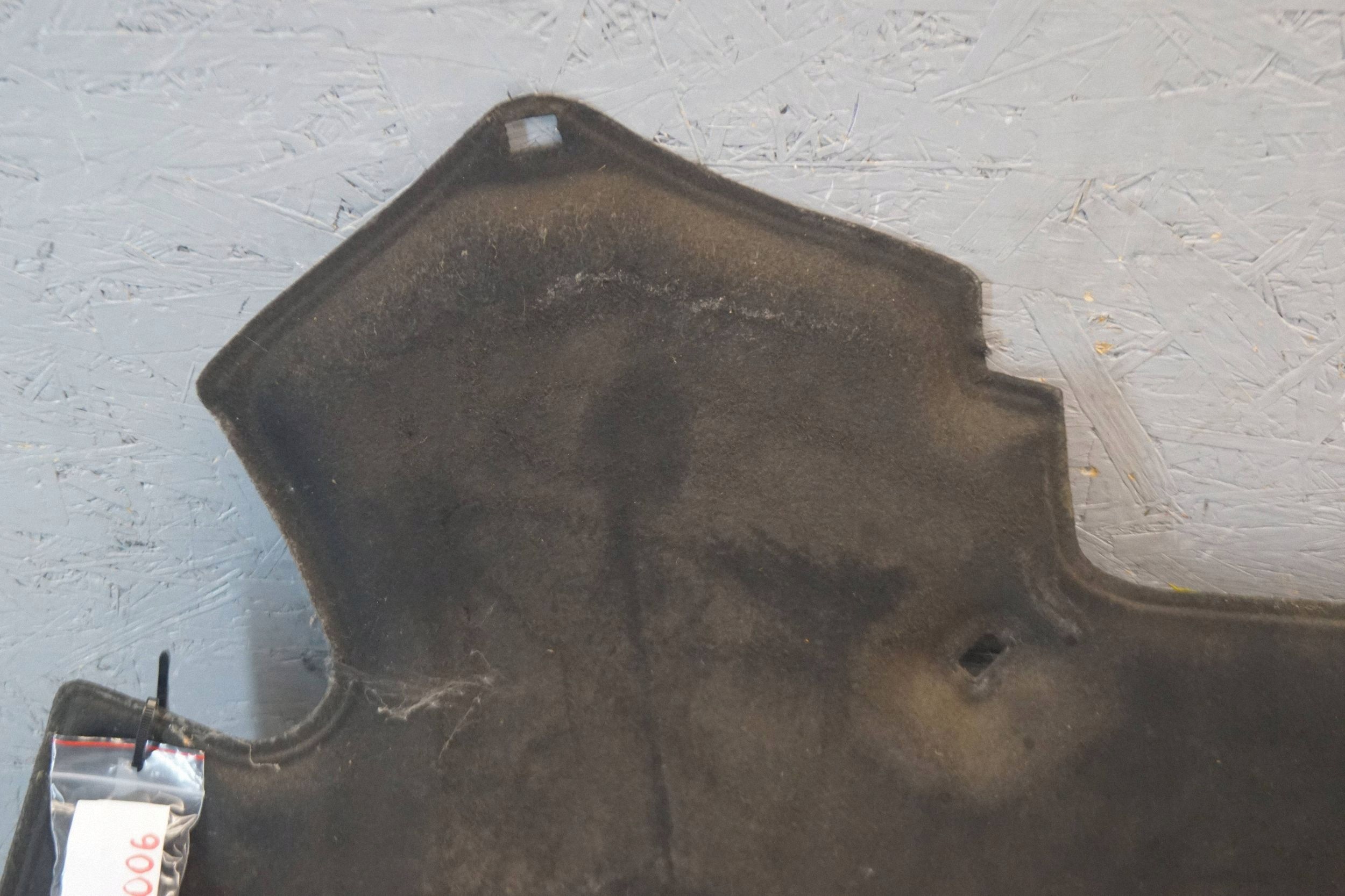 Äänieristys konepelti Ford Kuga MK1 (W1006)