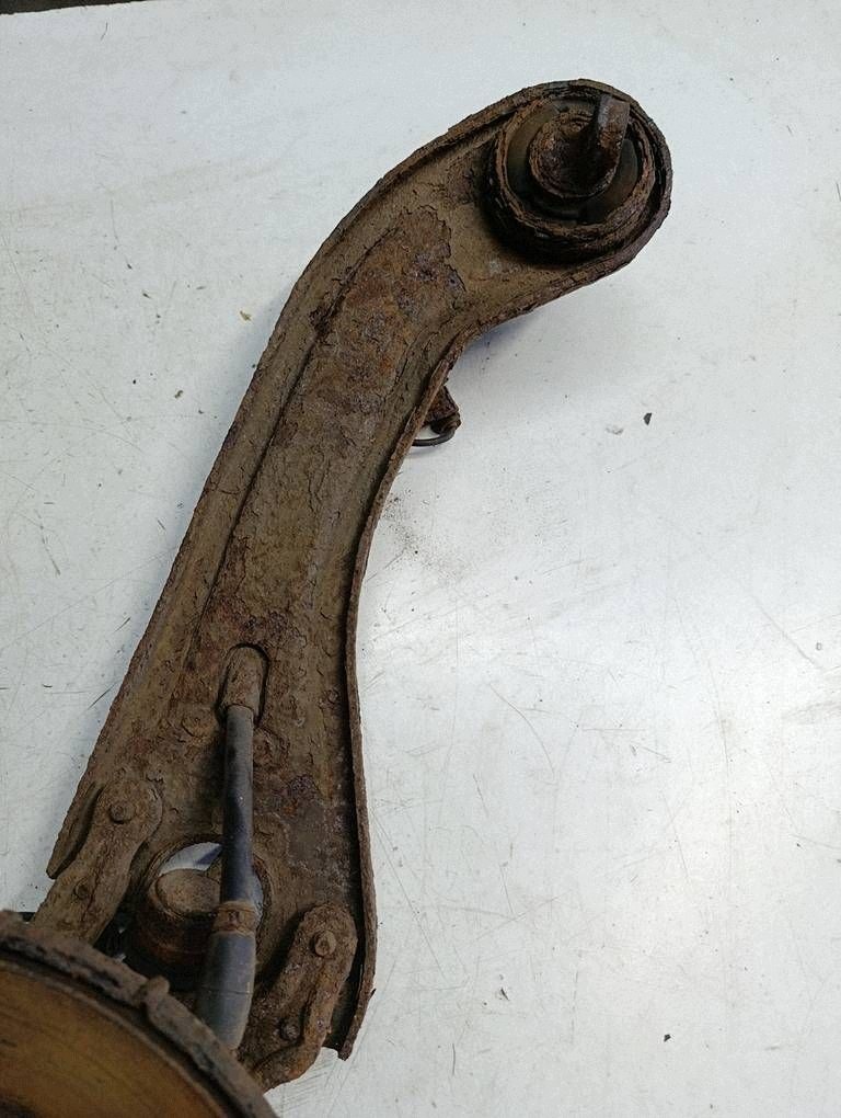 Buje rueda trasera izq. Hyundai ix35 2.0 CRDI OEM image 3