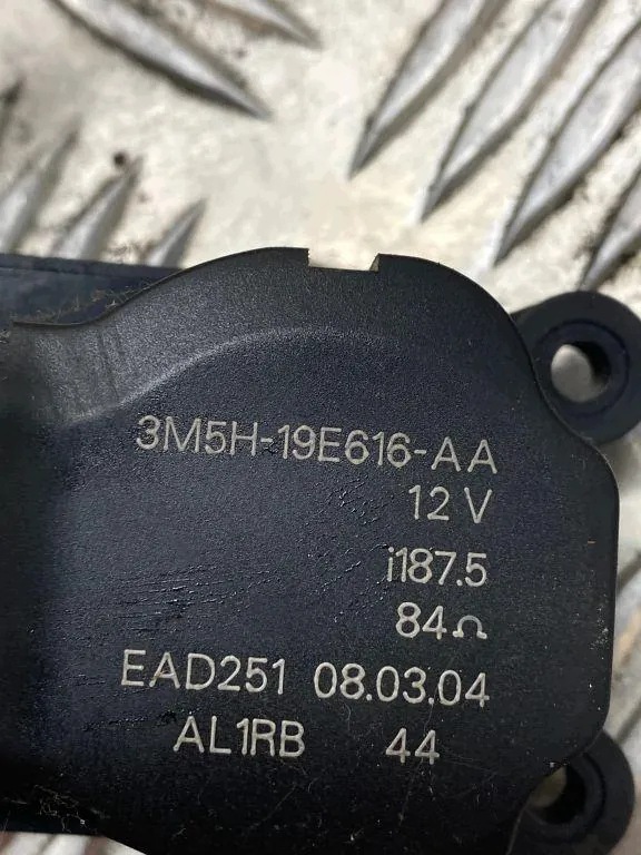 Fläktklaffställdon Ford C-MAX 2.0 TDCi 98kW 2006 image 3