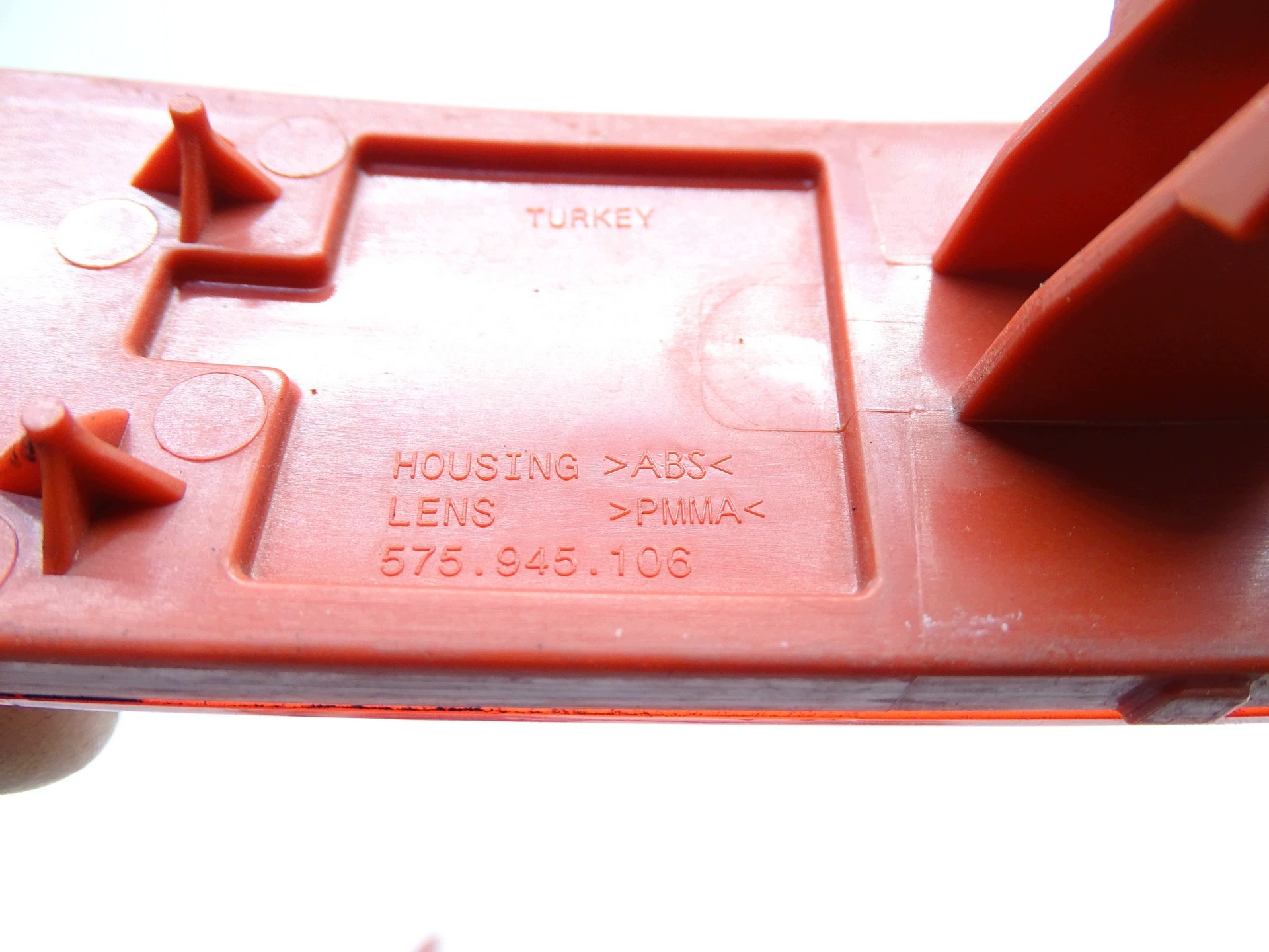 Refletor Traseiro SEAT Ateca Usado OEM 575945106 image 3
