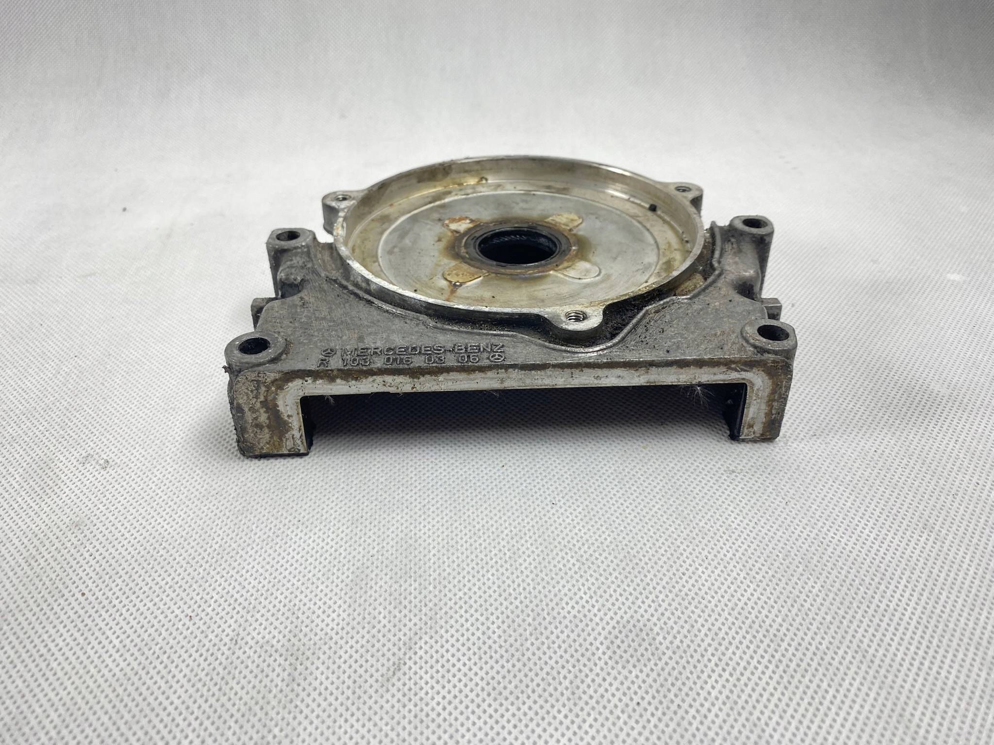 Steuergehäuse M103 W124 W201 W126 1030160306 image 3