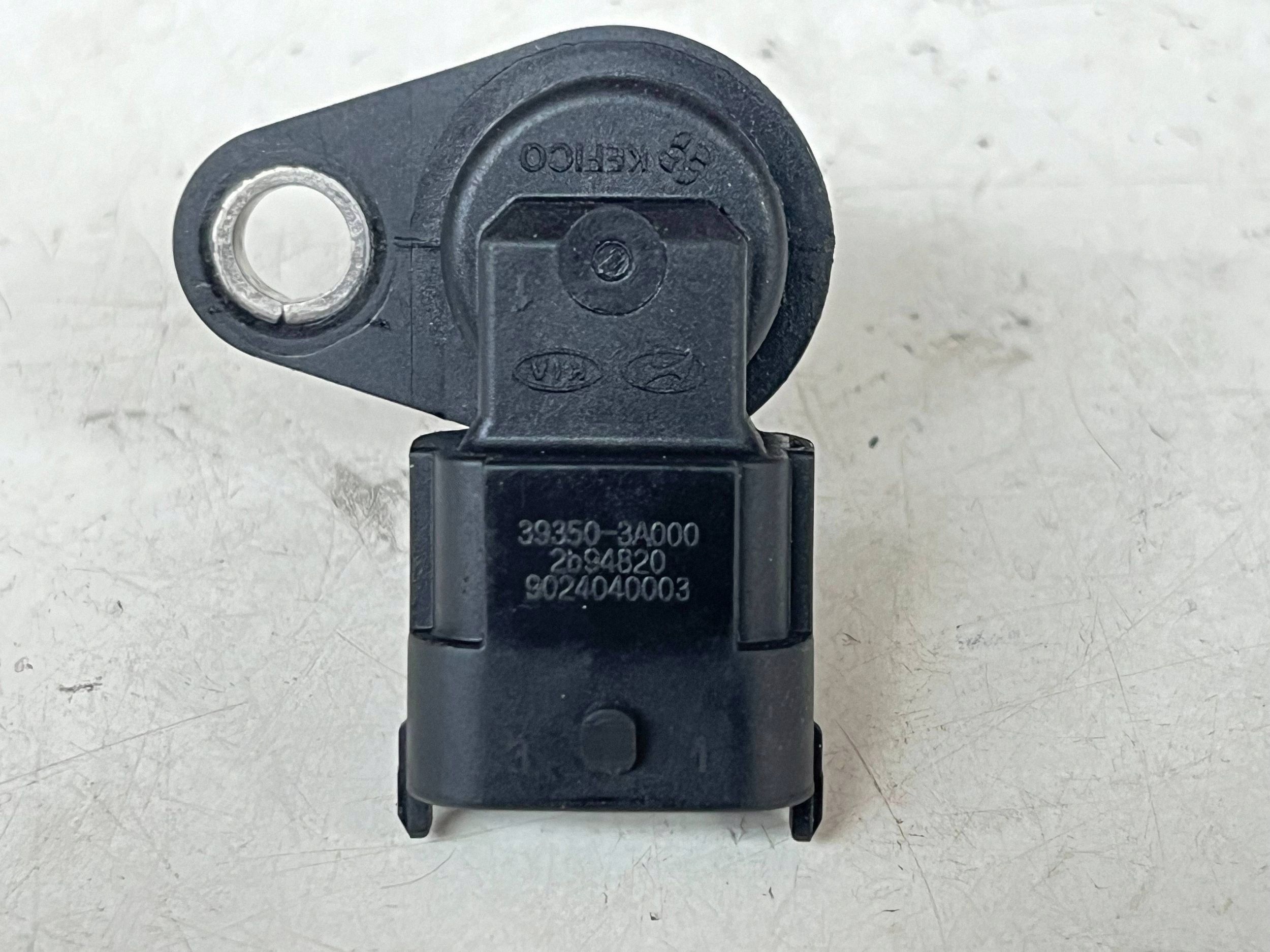 Sensor de Árvore de Cames Hyundai Kona I 393503A000 Usado