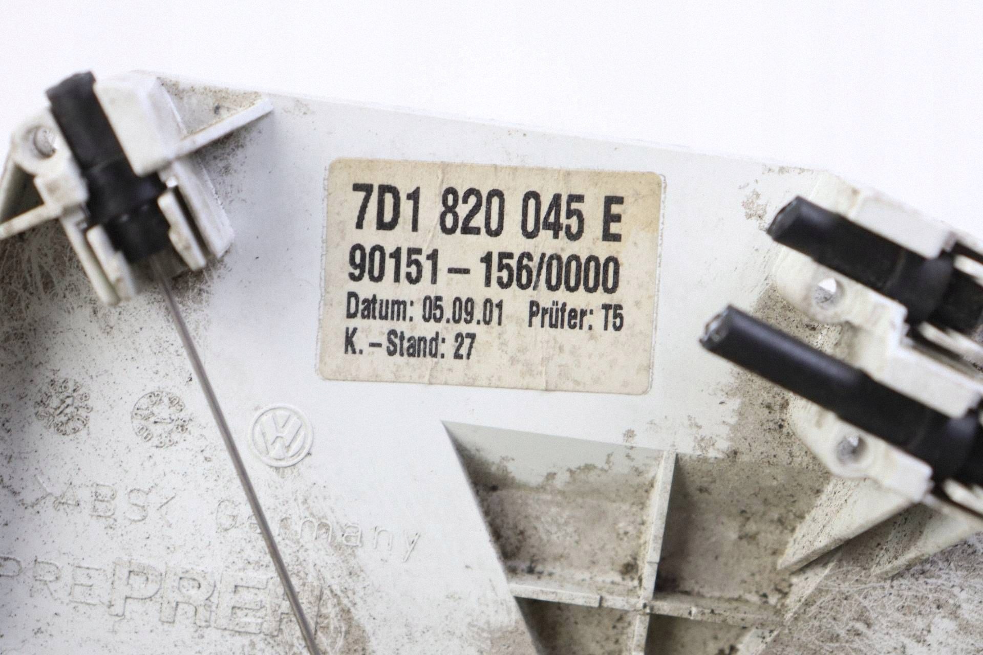 Panneau de ventilation VW T4 7D1820045E image 8
