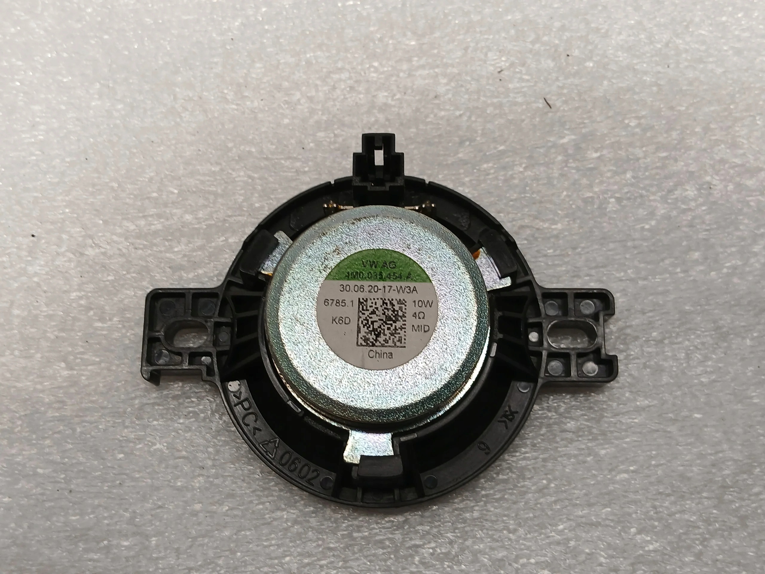 Audi OE 4M0035454A - Käytetty kaiutin