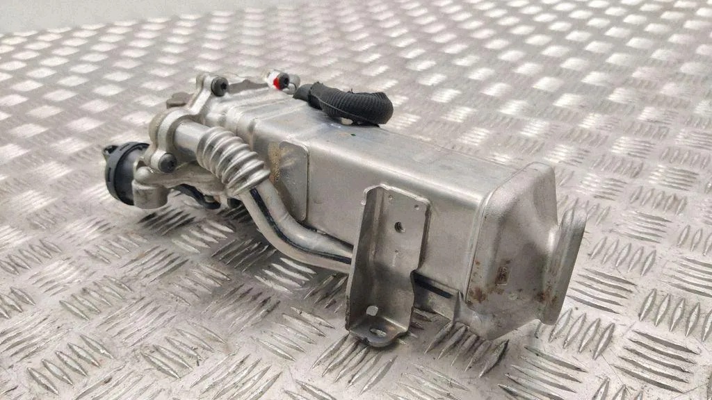 EGR-venttiili BMW 4 Gran Coupe F36 2.0D