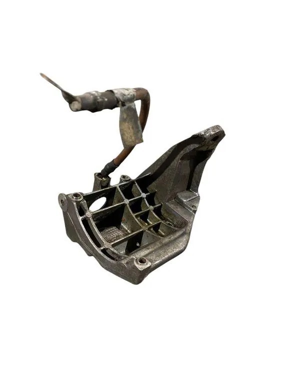 A/C Compressor Mounting Bracket BMW X5 E53 7503463 4.4L image 4