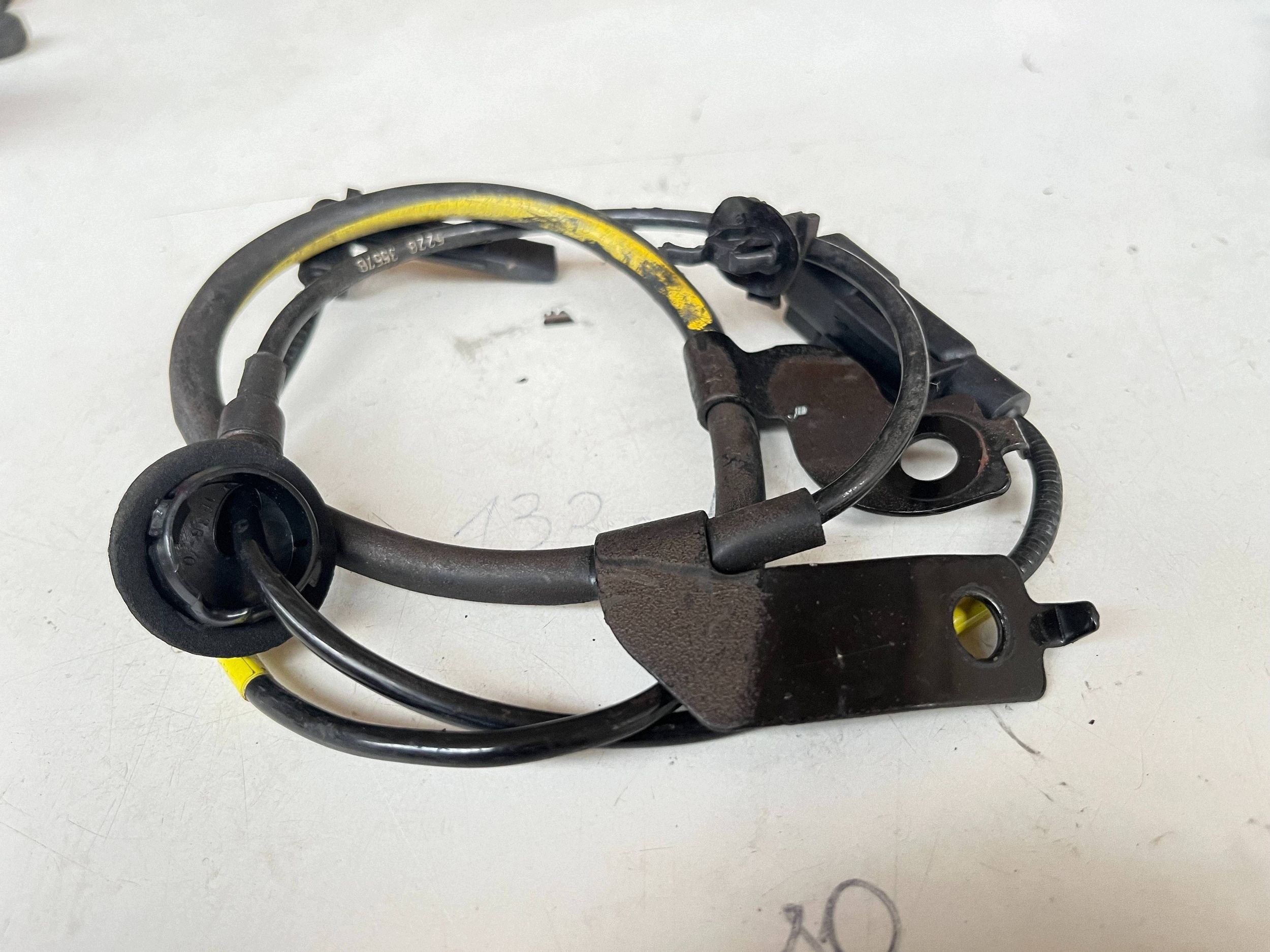 Sensor ABS Rueda Mitsubishi Outlander 4670B309 image 2