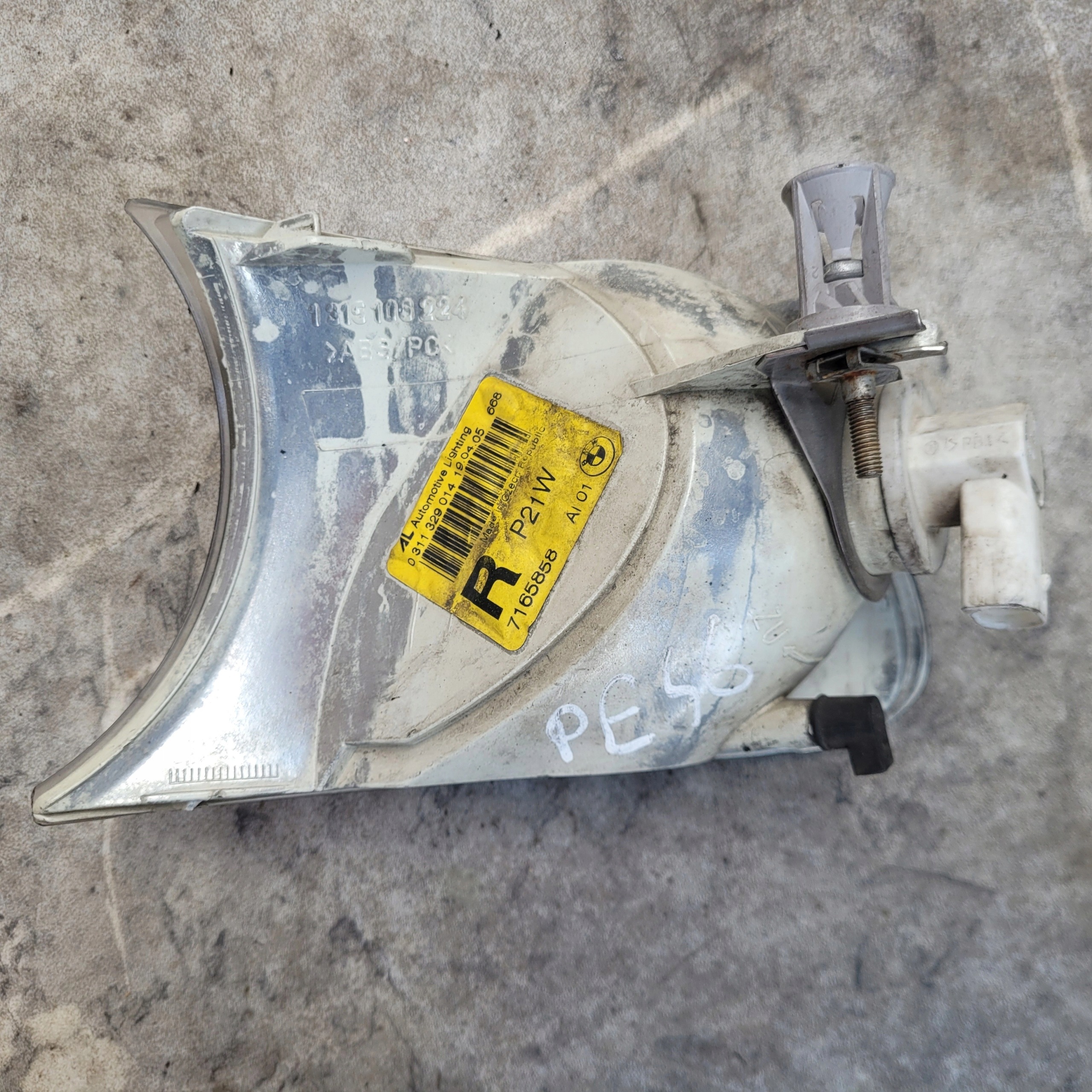 Direction indicator lamp BMW OE 7165858