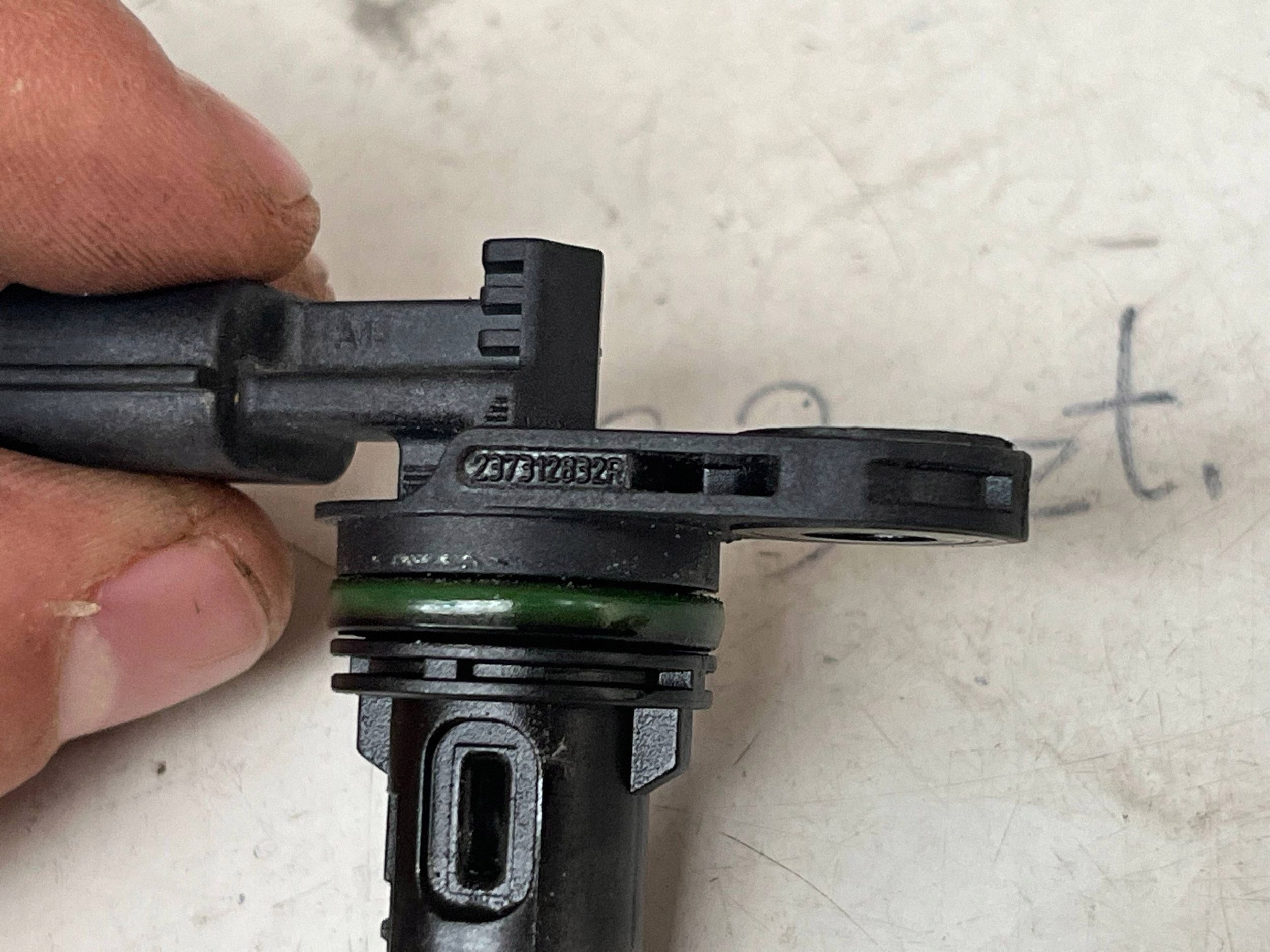 Kampikammion asentotunnistin Nissan Qashqai 2373100Q0M
