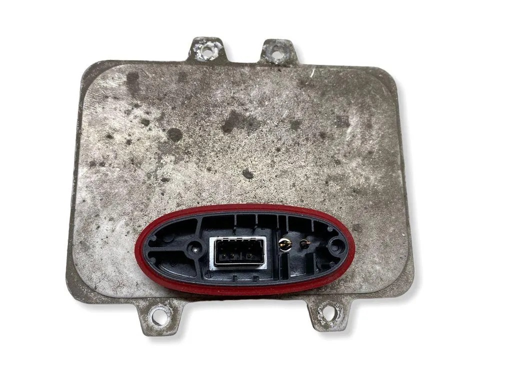 Xenon-moduuli BMW 5 Touring E61 E033582