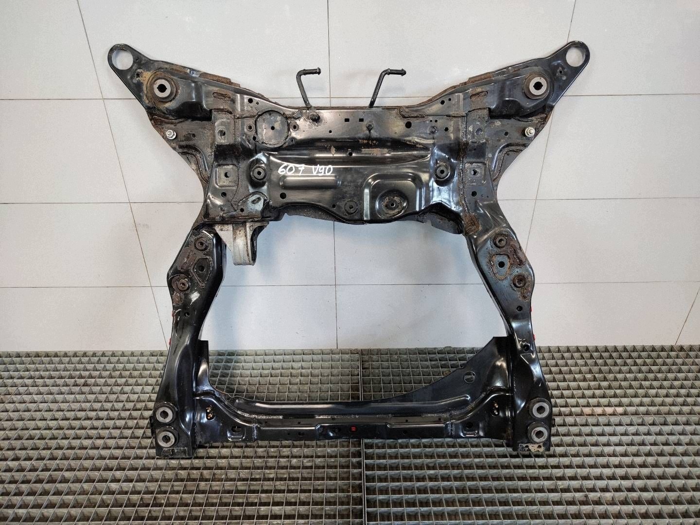 Engine Mount Bracket Front Volvo V90 2.0 Diesel AOP49387 image 2