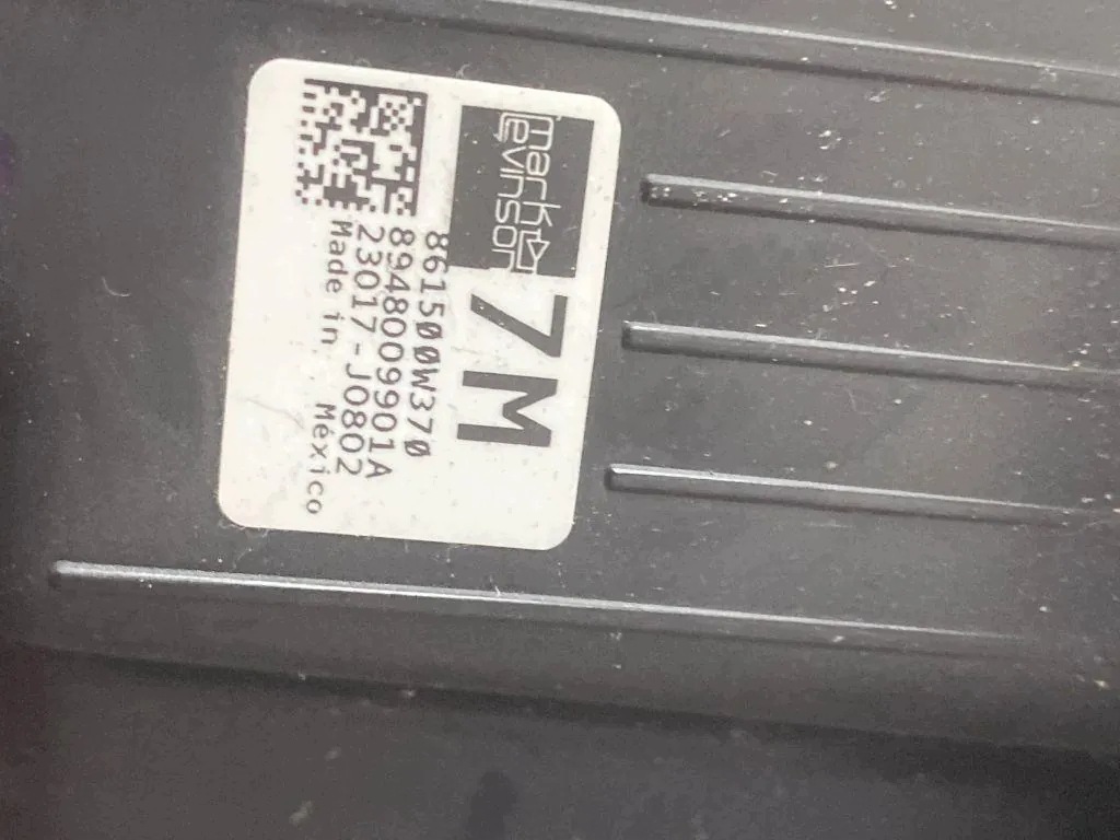 Subwoofer Lexus RX 3.5 Hybrid 2012 image 8
