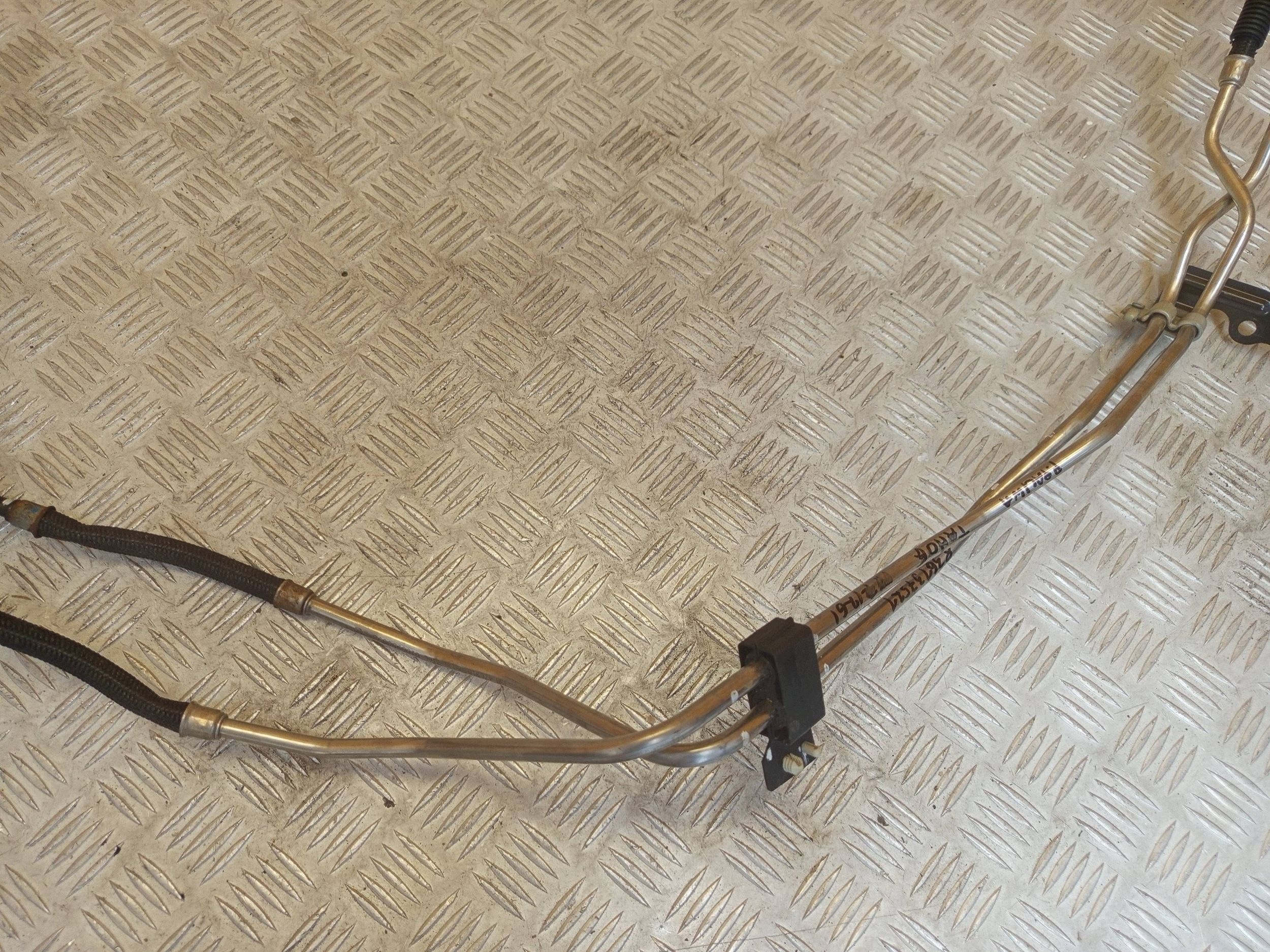 CHEVROLET TAHOE 836137521 Conductos de Combustible image 6