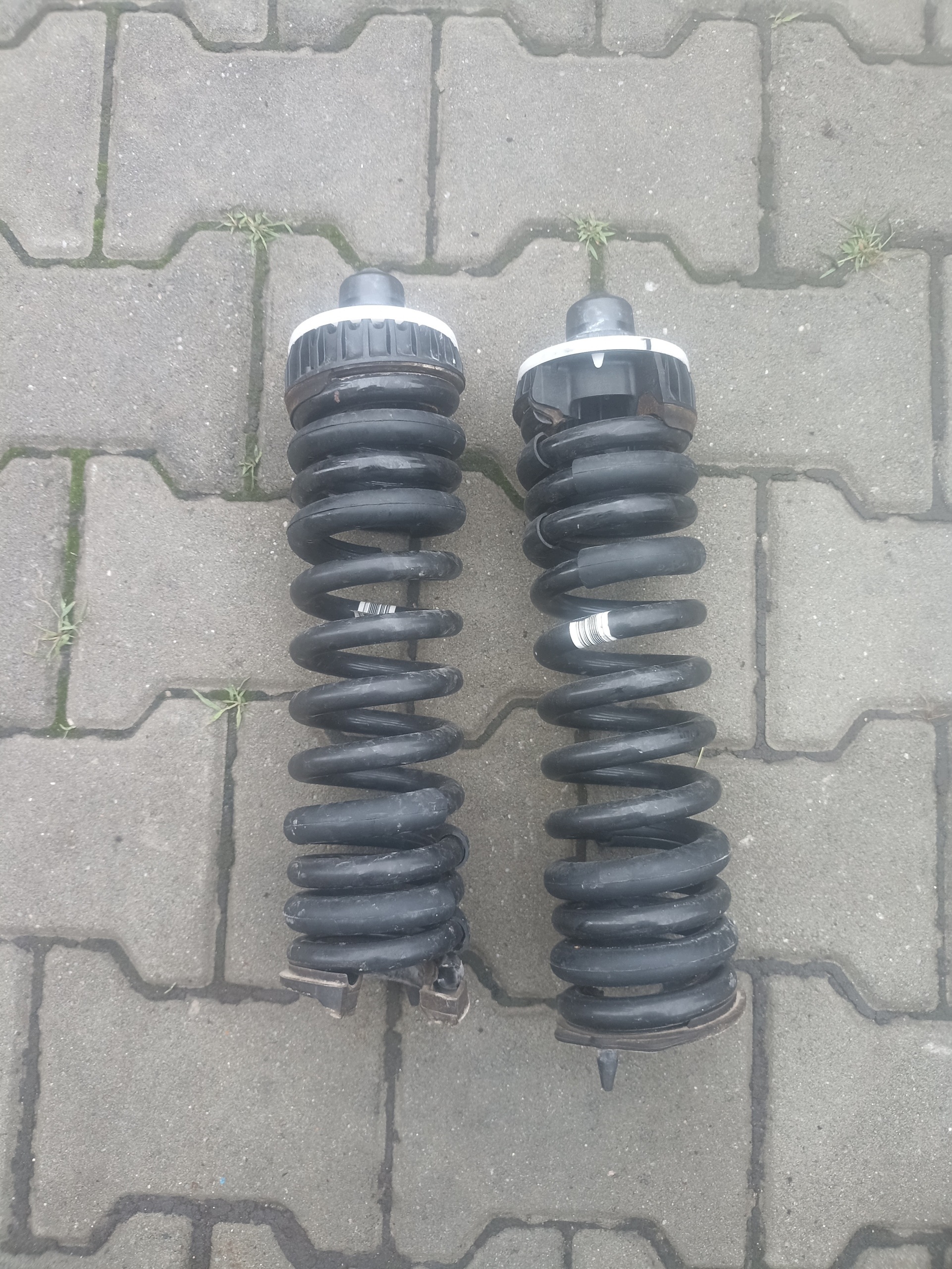 Molas Traseiras BMW M2 G87 Usadas image 2