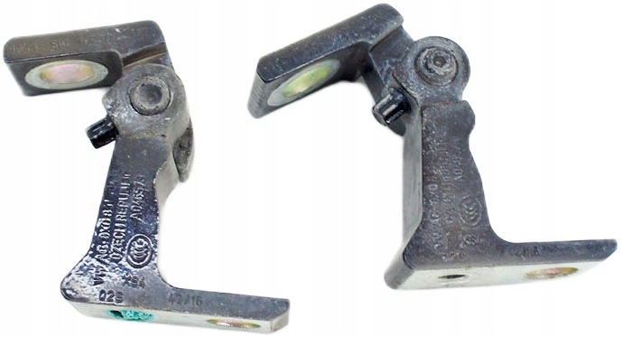 Skoda SuperB III Right Front Door Hinge VK376 image 2