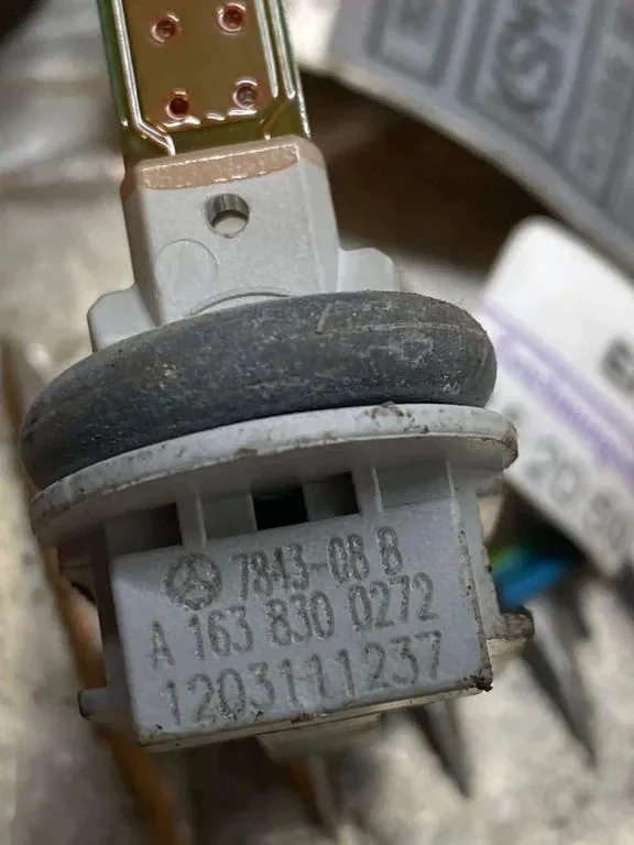 Sensor de Temperatura Externa Mercedes-Benz M (W164) image 3