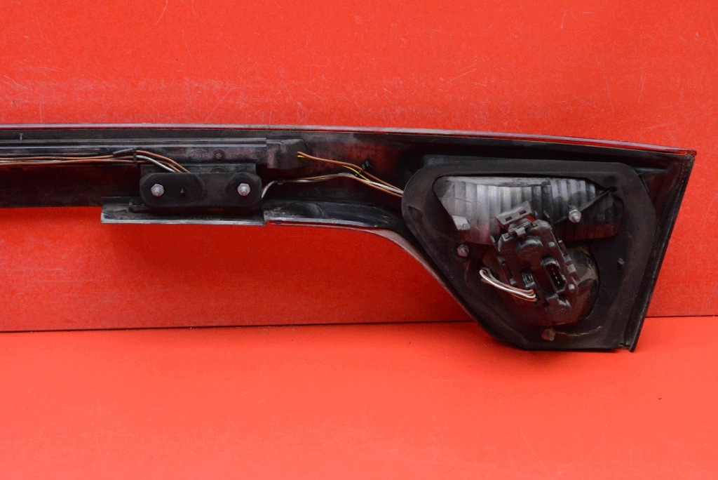Blende Klappe hinten 1M5945107B Seat Toledo II 99-06 image 6