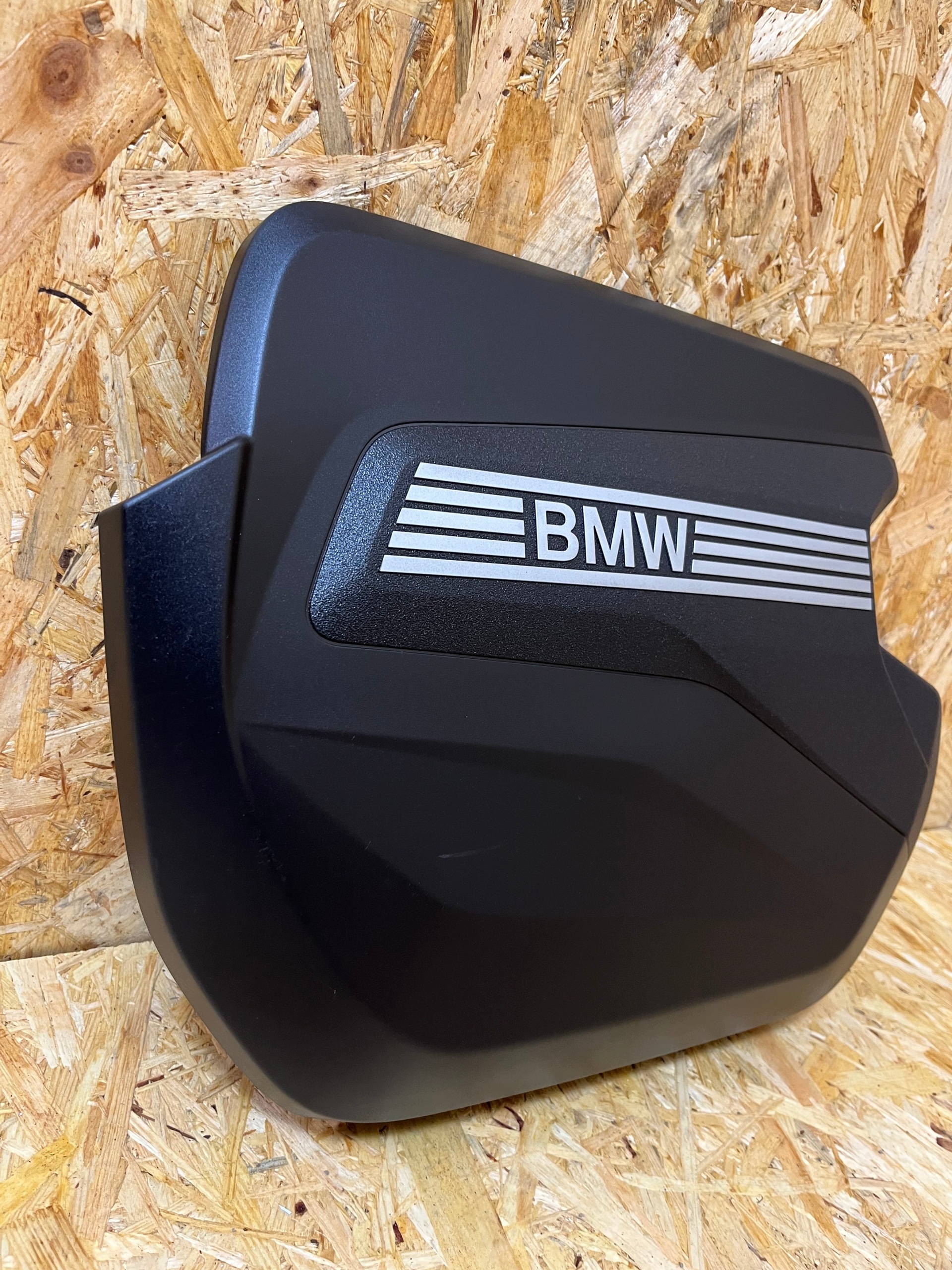 Cubierta Superior Motor BMW 8598144 Usada image 4