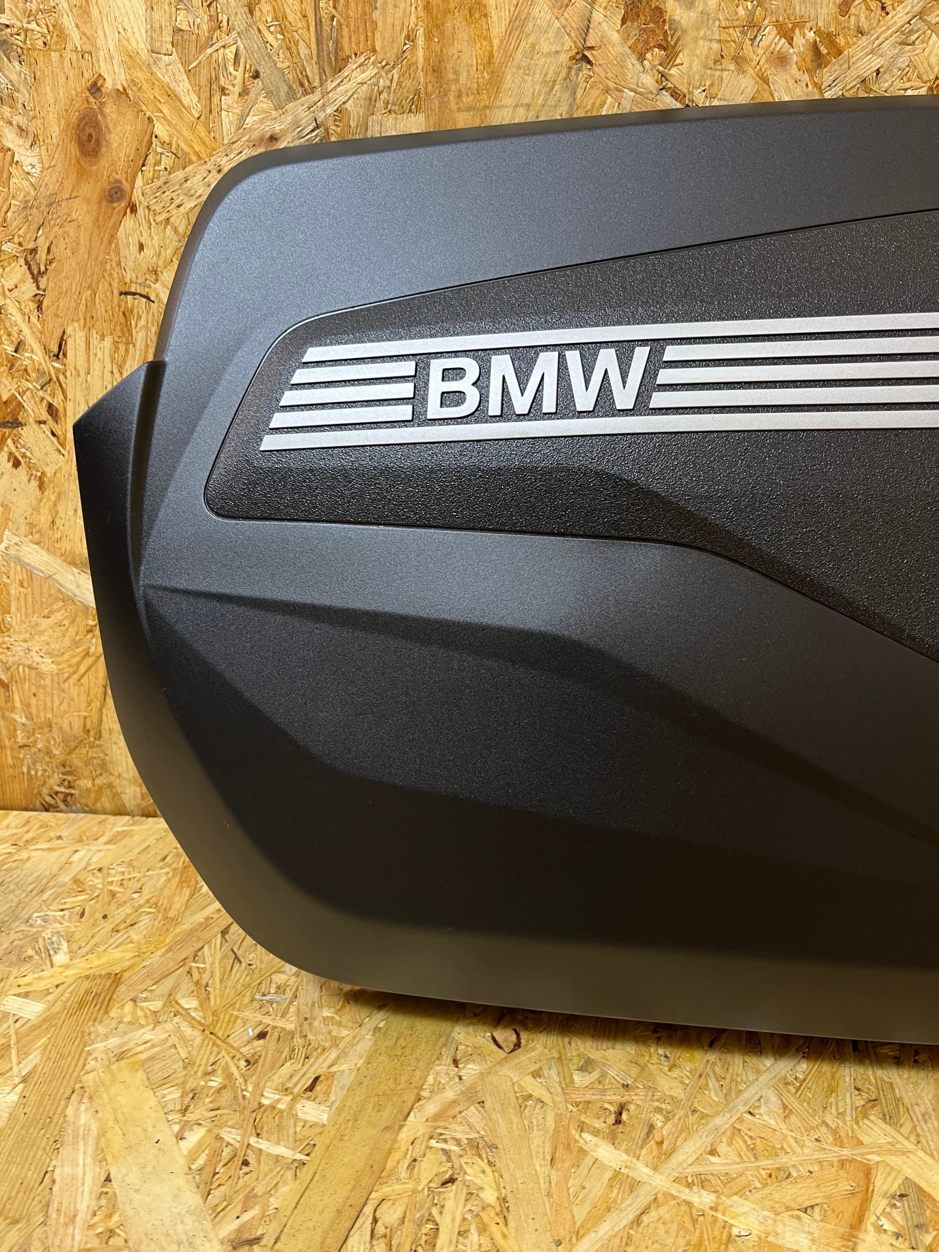 Cubierta Superior Motor BMW 8598144 Usada image 10