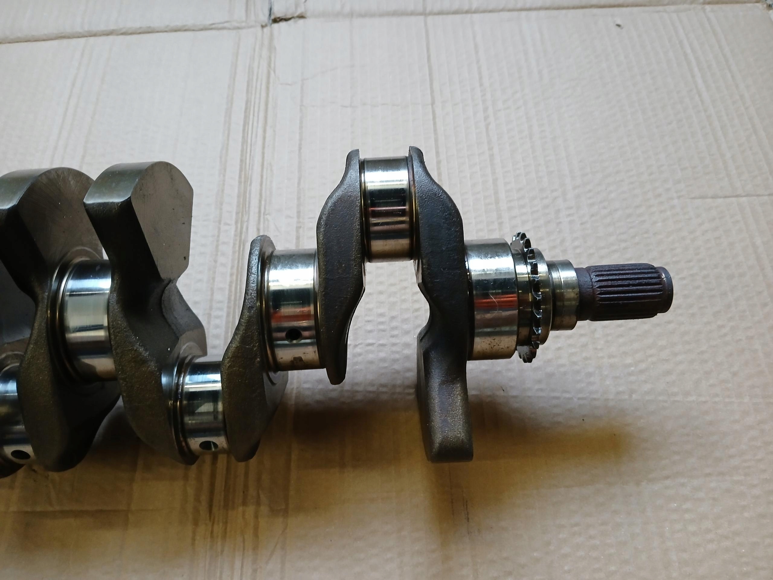 Kampiakseli Volvo XC90 S90 V90 2.0 D4 D4204T4 image 3