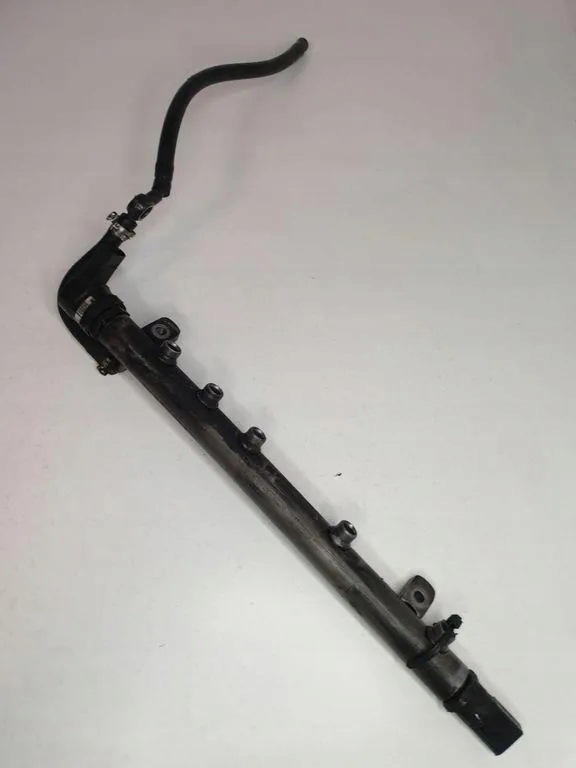 Conduite de carburant Mercedes B W245 A6400701295 image 2