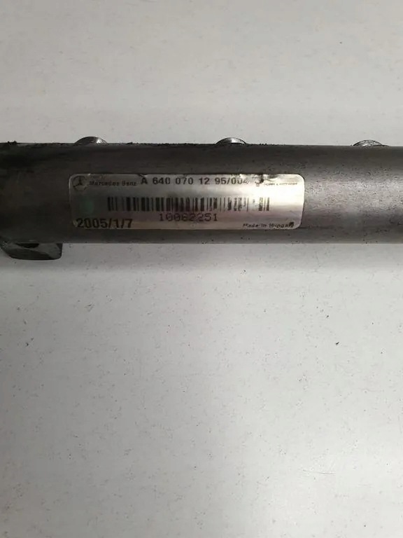 Conduite de carburant Mercedes B W245 A6400701295 image 3