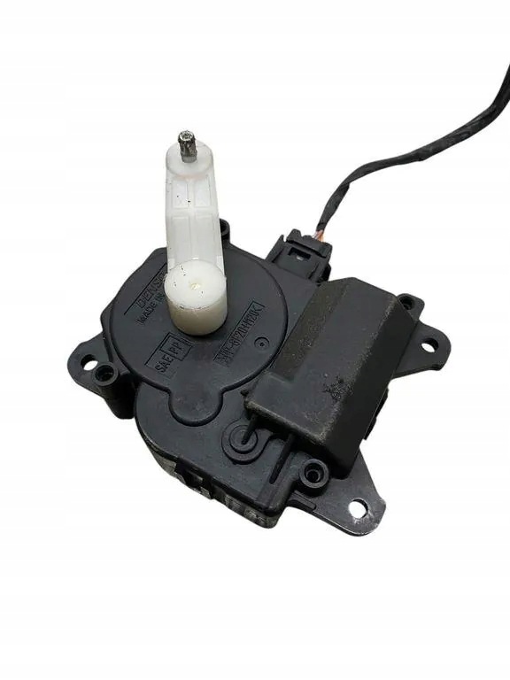 Intake Flap Motor Lexus RX 3G4920 Used 2005 image 2