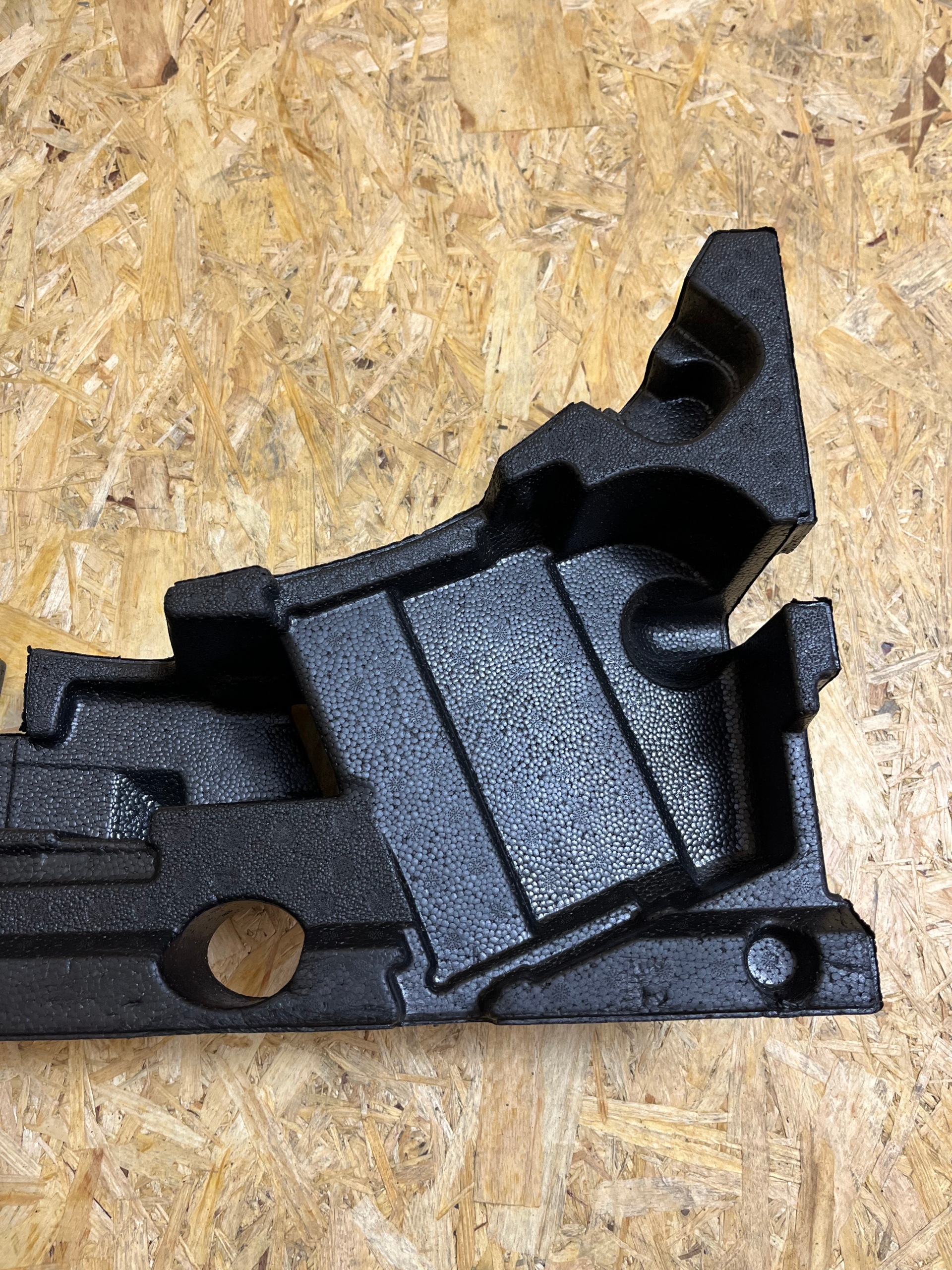 Audi Q5 80A Trunk Insert Styrofoam Used image 7