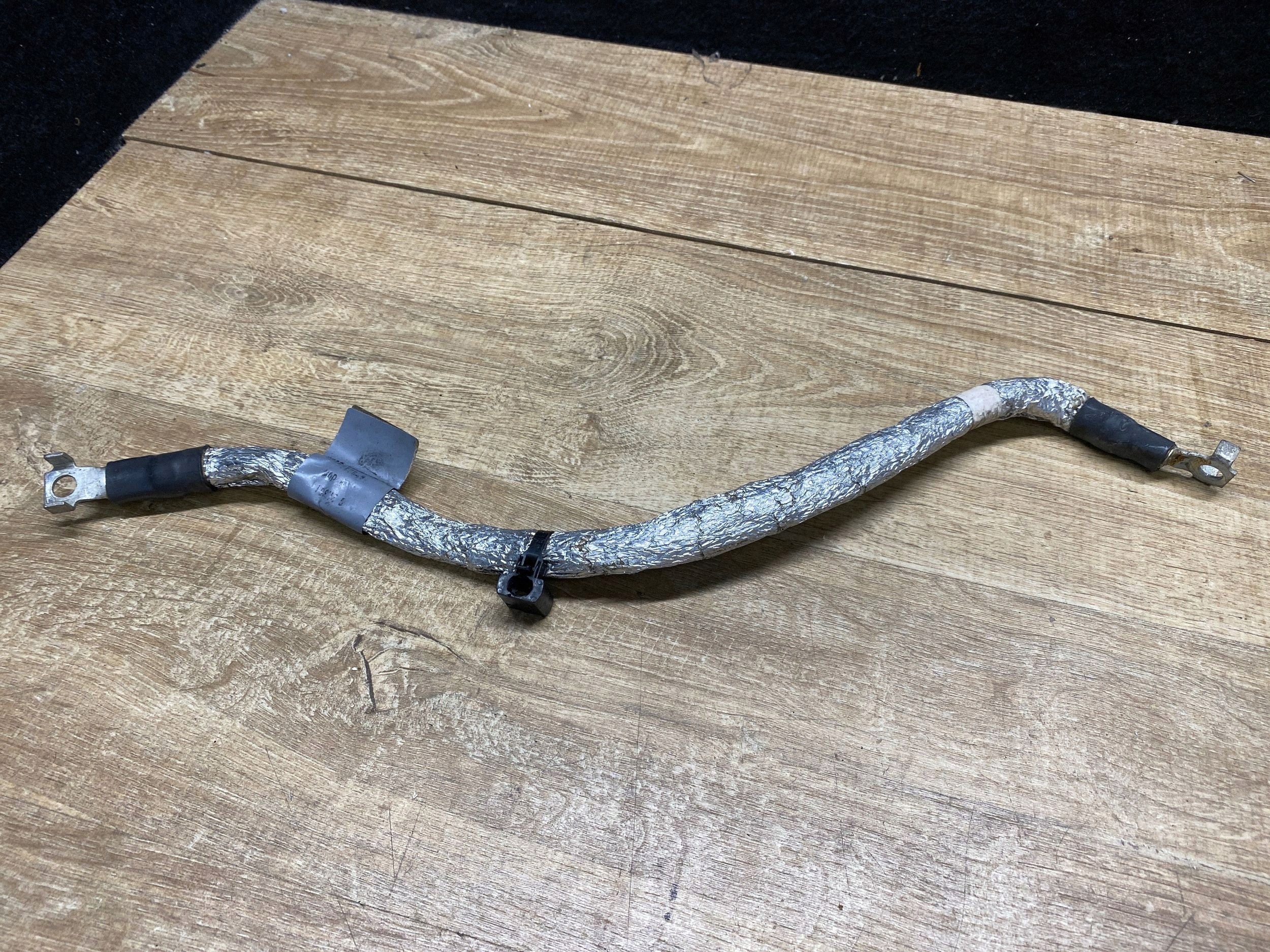Cable de masa Jaguar F-PACE X761 OEM HK83F260145AB image 2