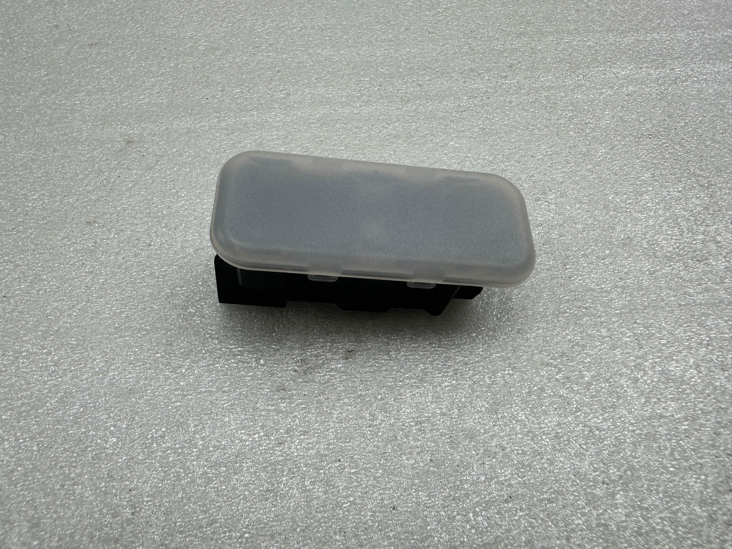 Éclairage intérieur Audi A4 S4 B9 8W0947415 image 2