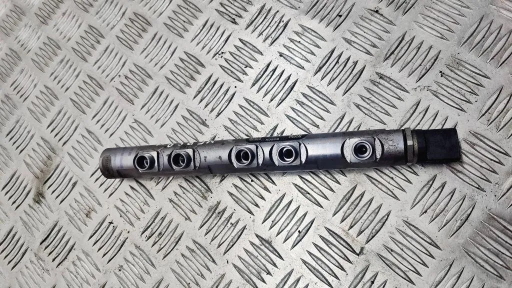 Polttoaineputki Toyota Verso 1.6 D-4D 82kW 2014 OEM 0445214237 image 4