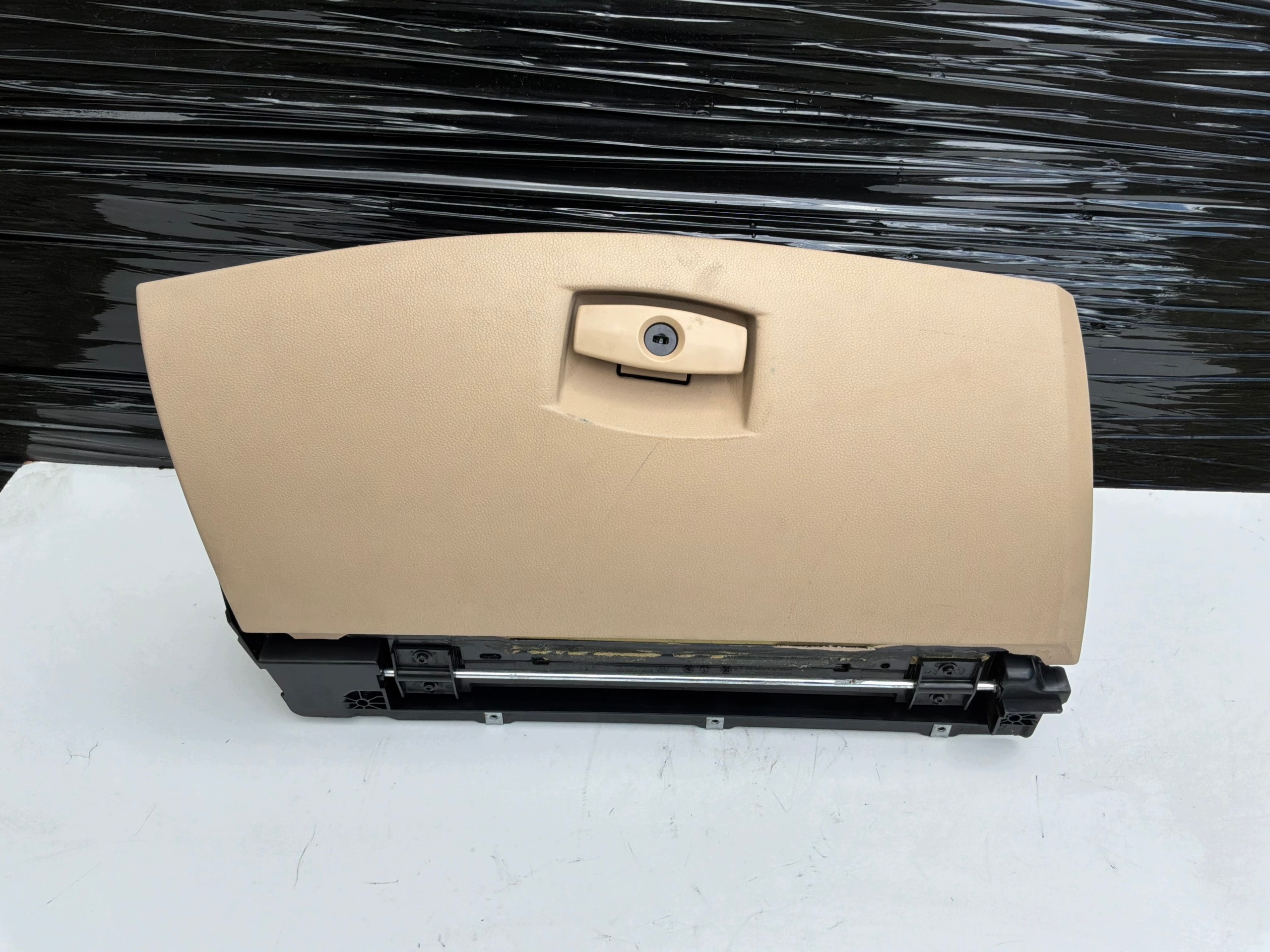 Poignée de boîte à gants passager BMW 5 E60/E61 Beige image 2