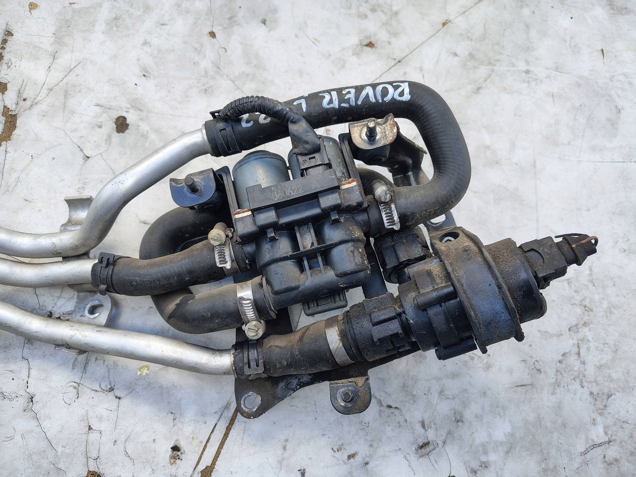 Land Rover L322 4.2 V8 Washer Pump SKO113689