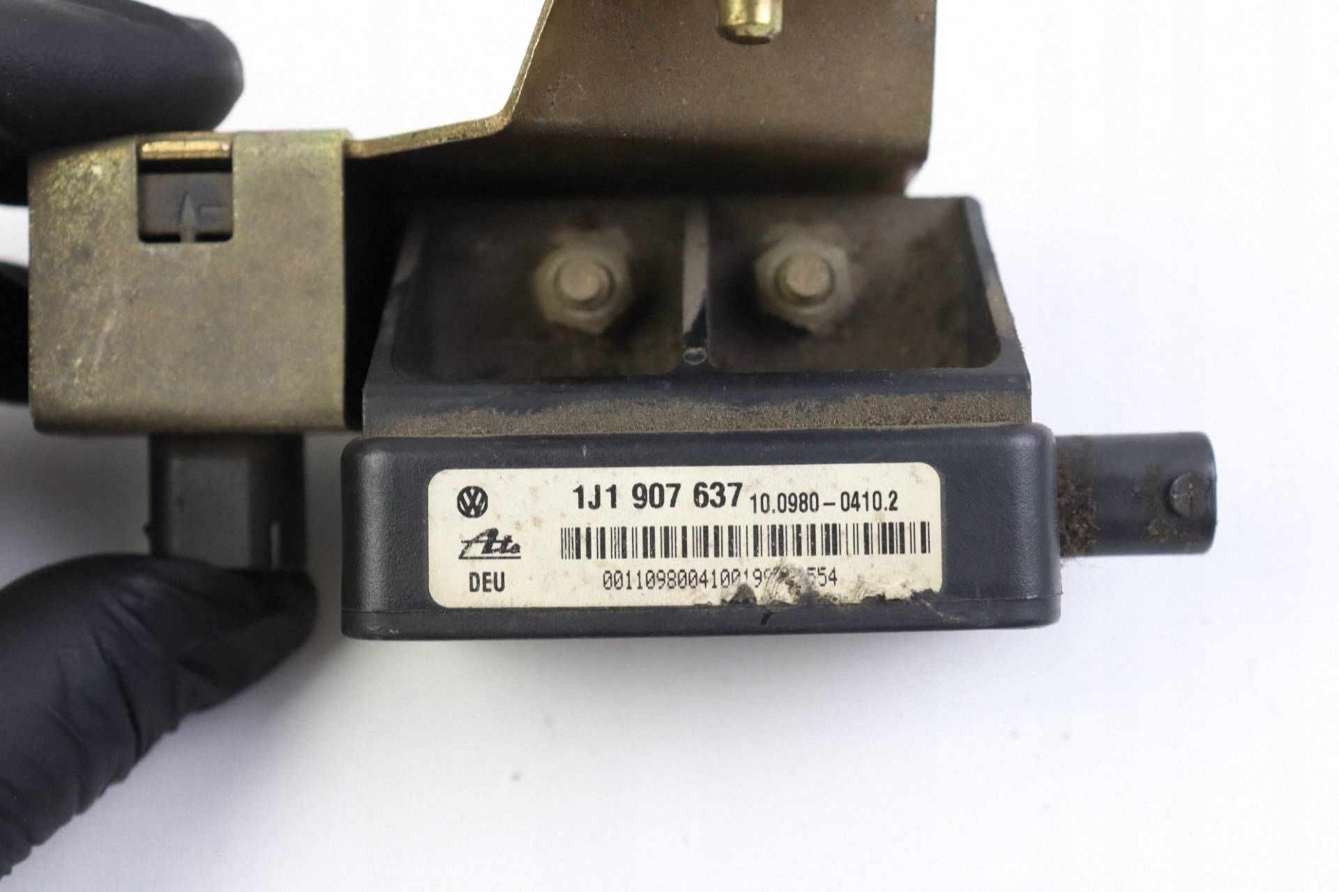 Sensor de Impacto Traseiro Esquerdo VW Beetle image 4