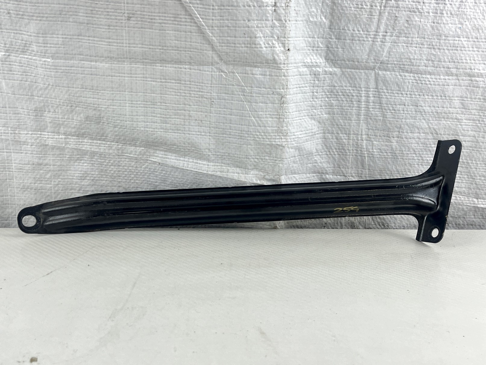 Support fixation gauche Mercedes GLC X254 C254 A2546280900 image 2