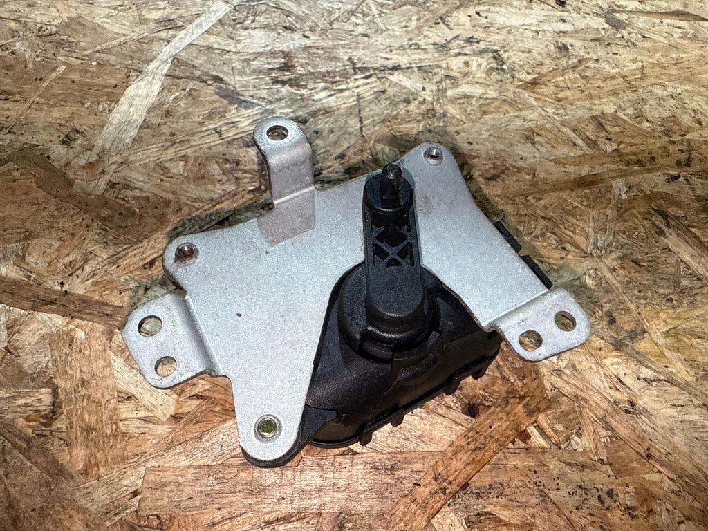 Motor de válvula de flujo de aire Audi A6 C5 1.9 TDI 0132801135 image 3