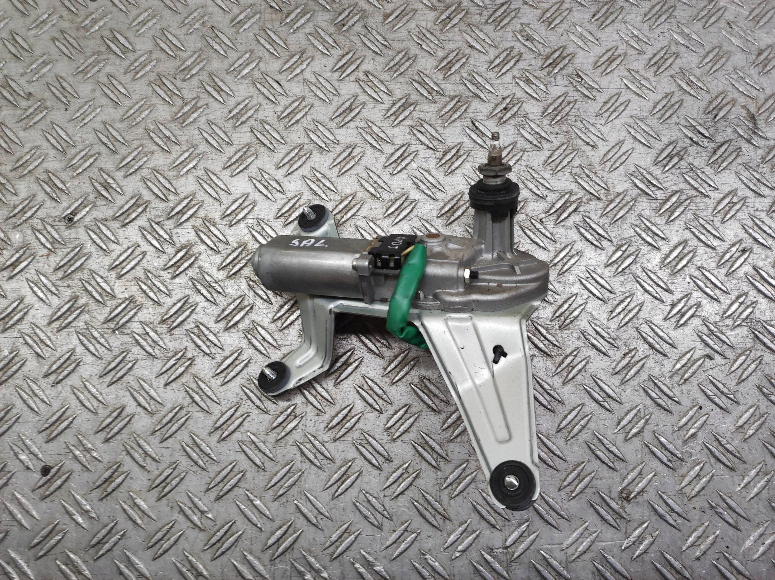Hyundai Santa Fe 2007 Achterruitwissermotor 035111451 image 2