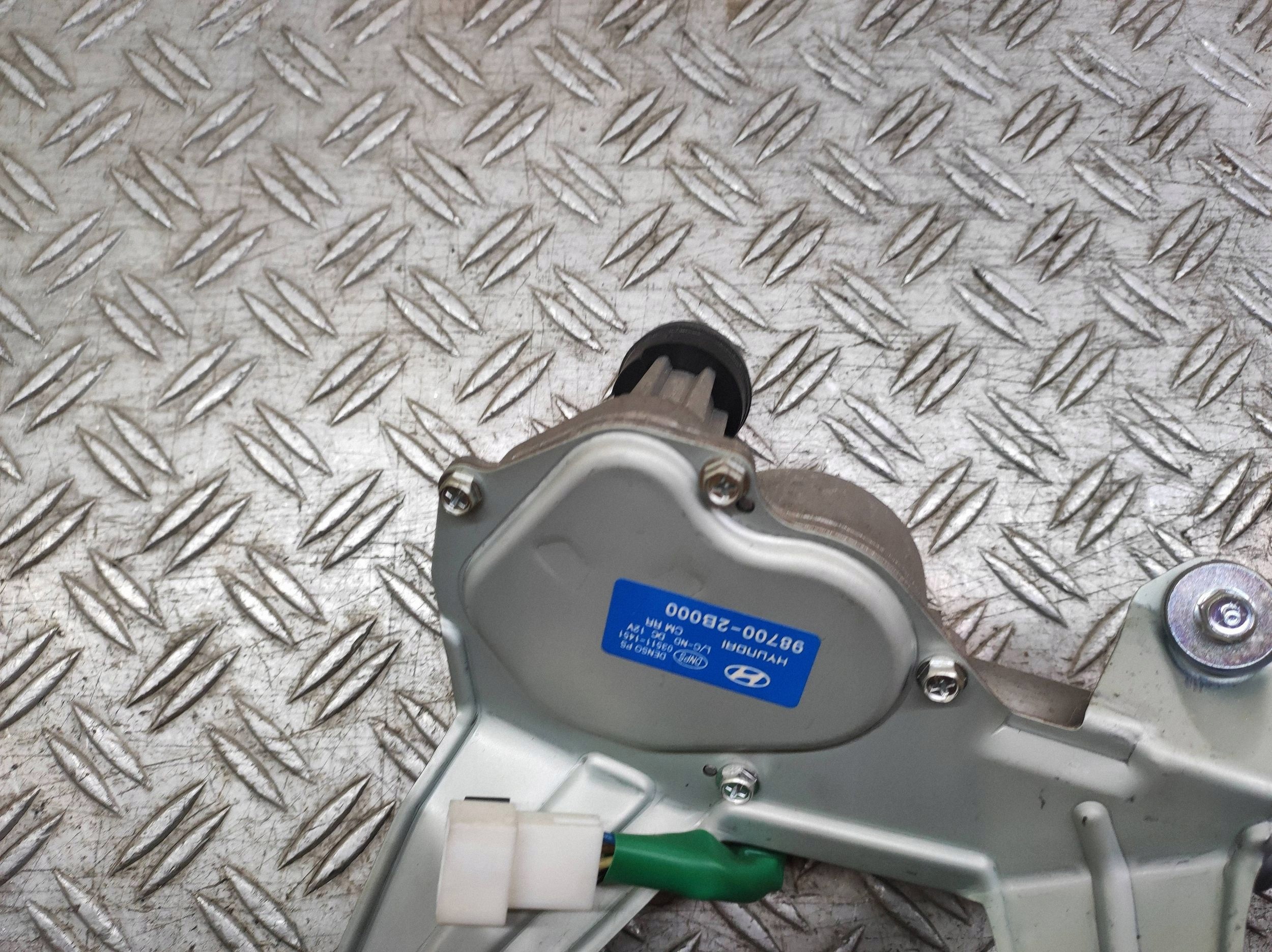 Hyundai Santa Fe 2007 Achterruitwissermotor 035111451 image 7