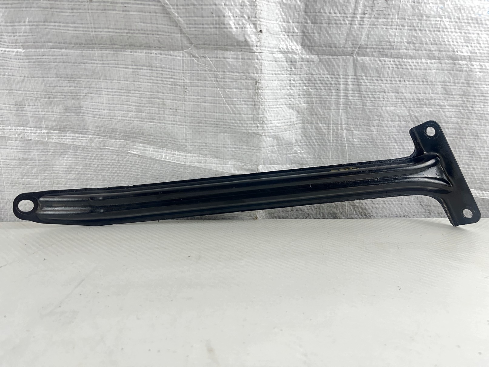 Soporte derecho compartimento motor Mercedes GLC X254 C254 image 2