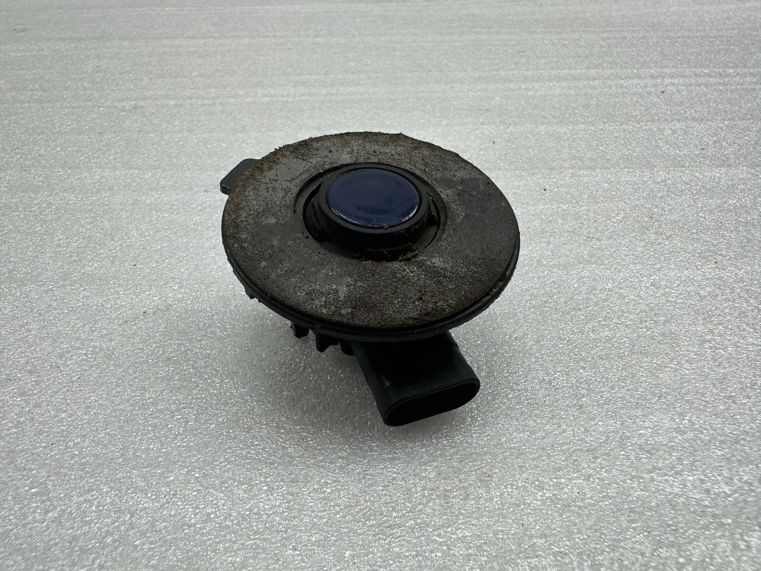 Soporte sensor de aparcamiento trasero Audi A4 S4 B9 8W5919289 image 2
