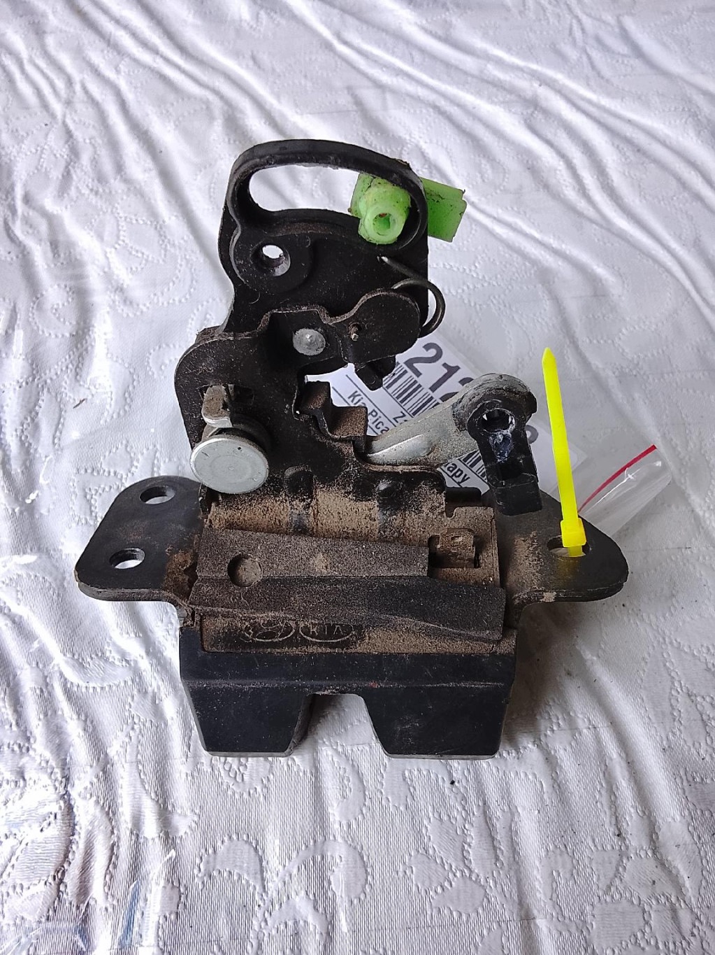 Used Kia Picanto Boot Lock K-212222-12623617