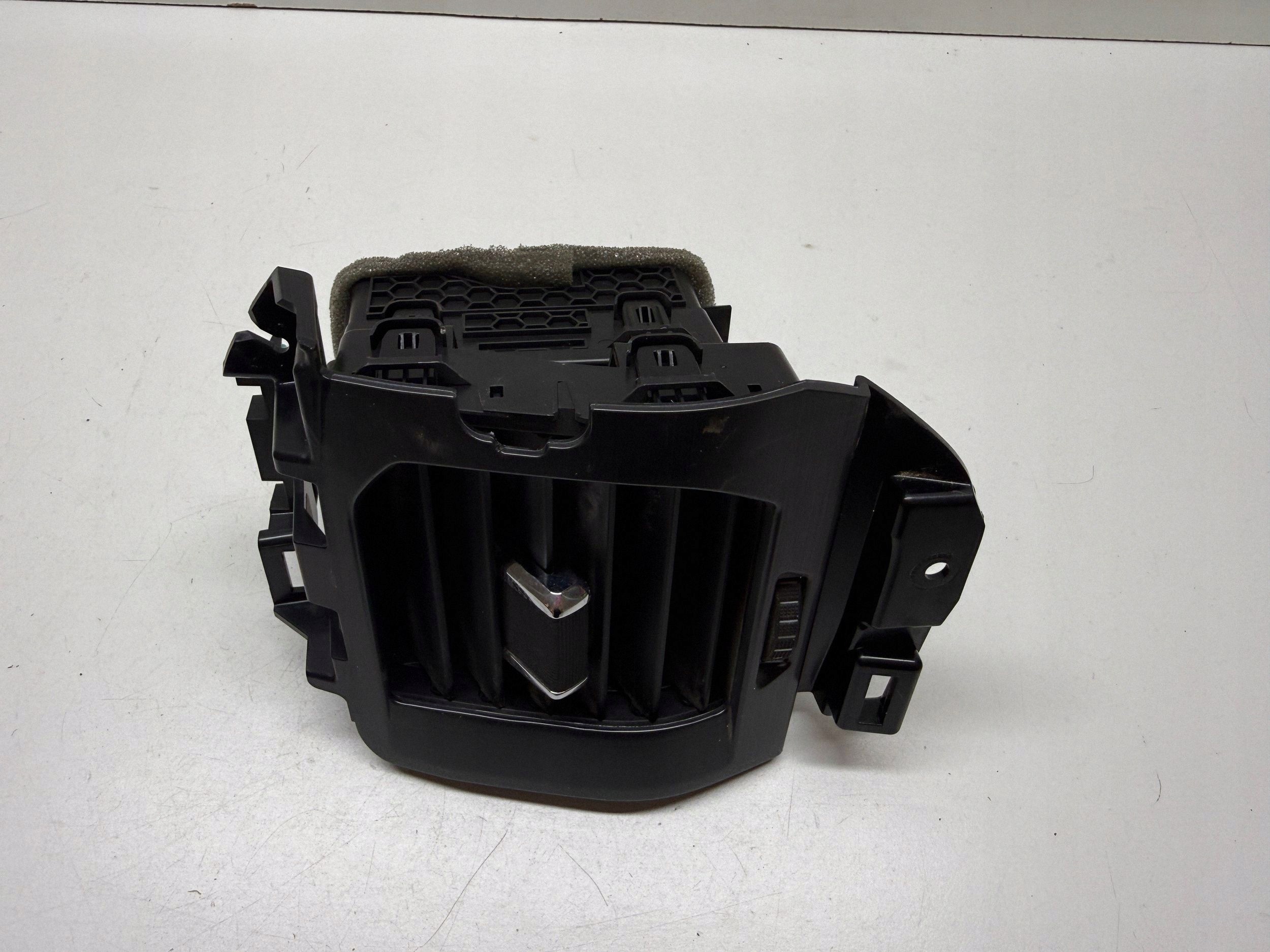 Rejilla de ventilación lateral Ford F150 ML3B19893 image 3
