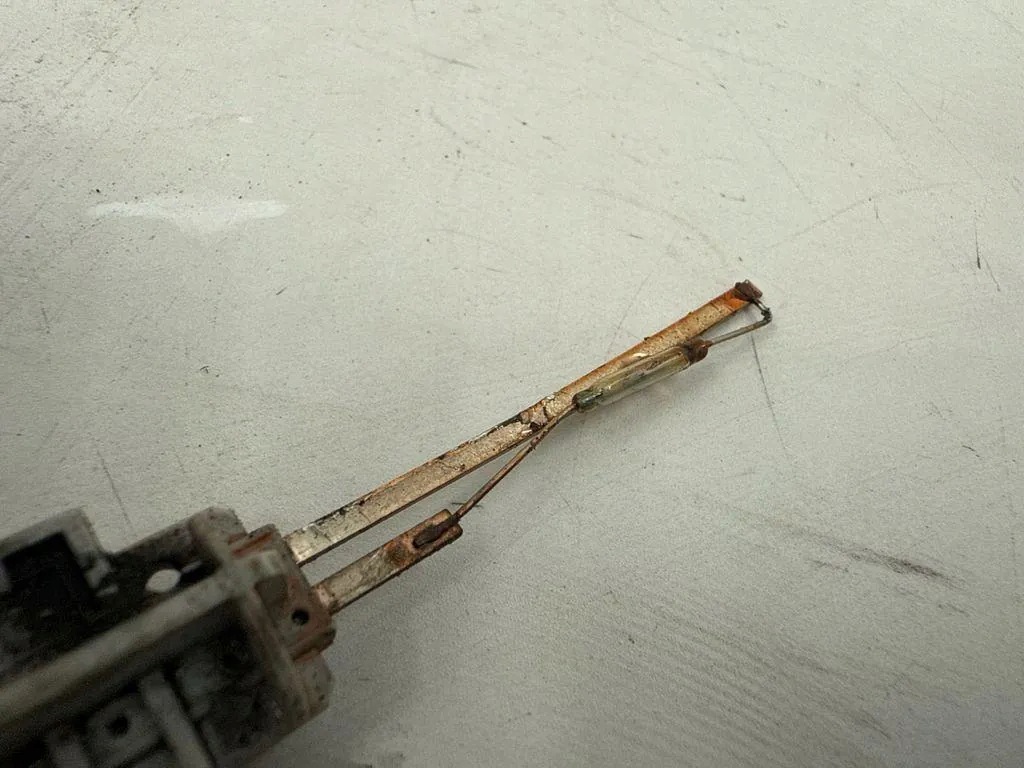 Sensor de Nível do Líquido de Arrefecimento BMW OE 7506601 image 4