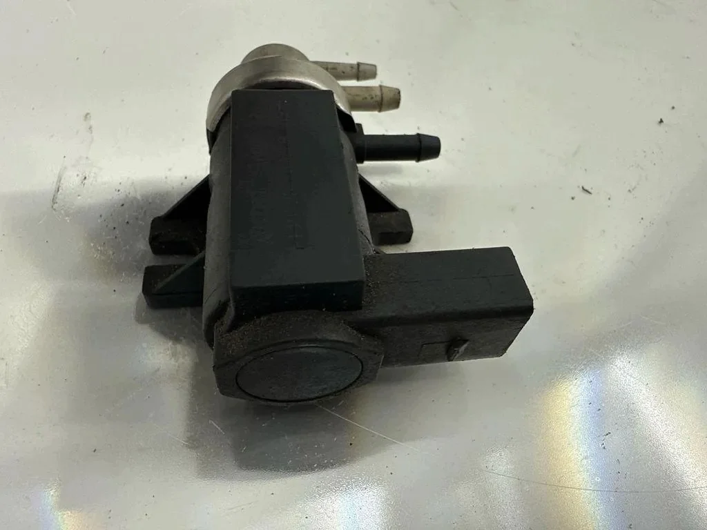 Vanne électromagnétique AUDI A4 1J0906627