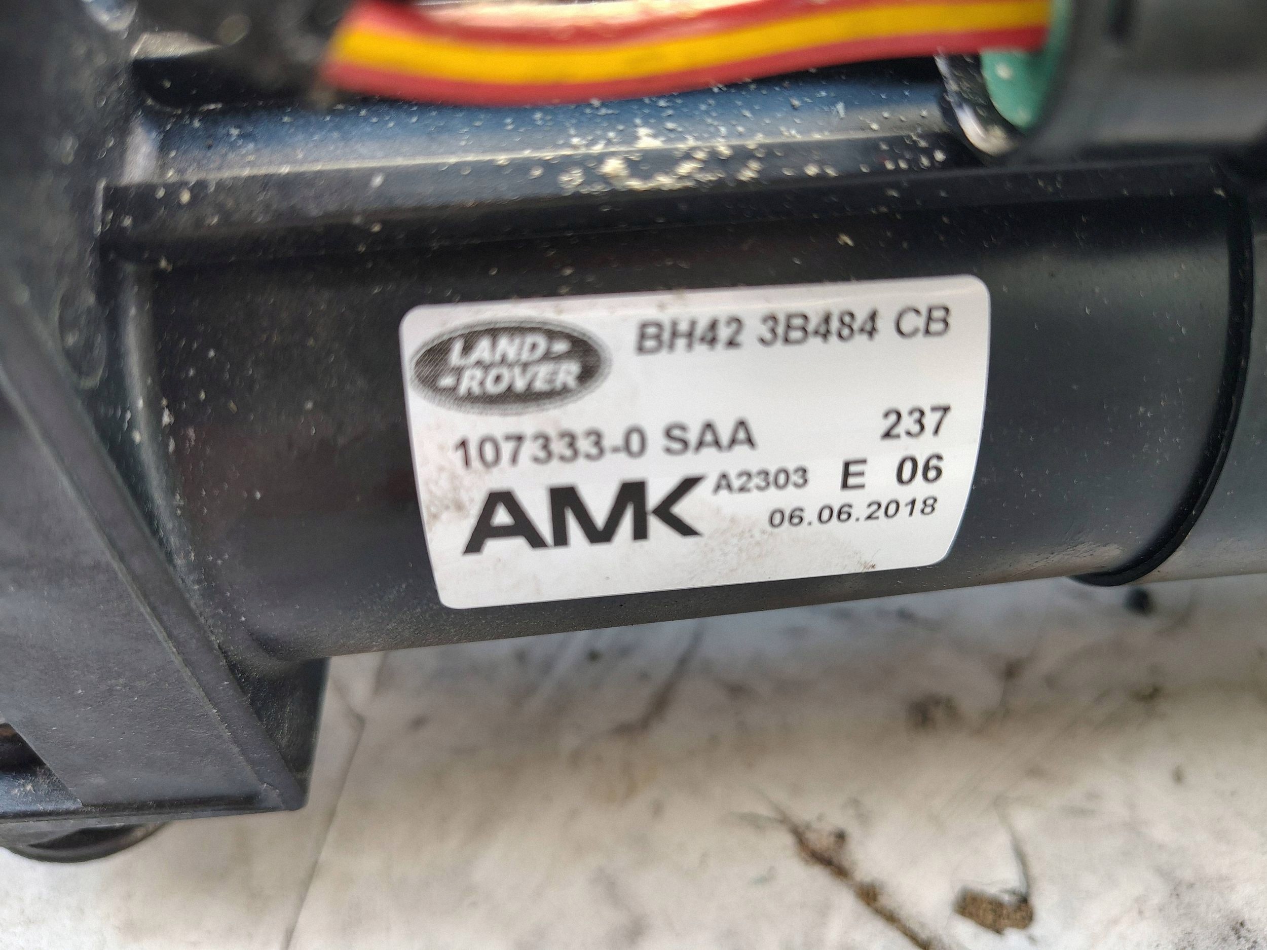 Air Suspension Compressor Pump Land Rover L322 4.2 V8 OEM SKO113697