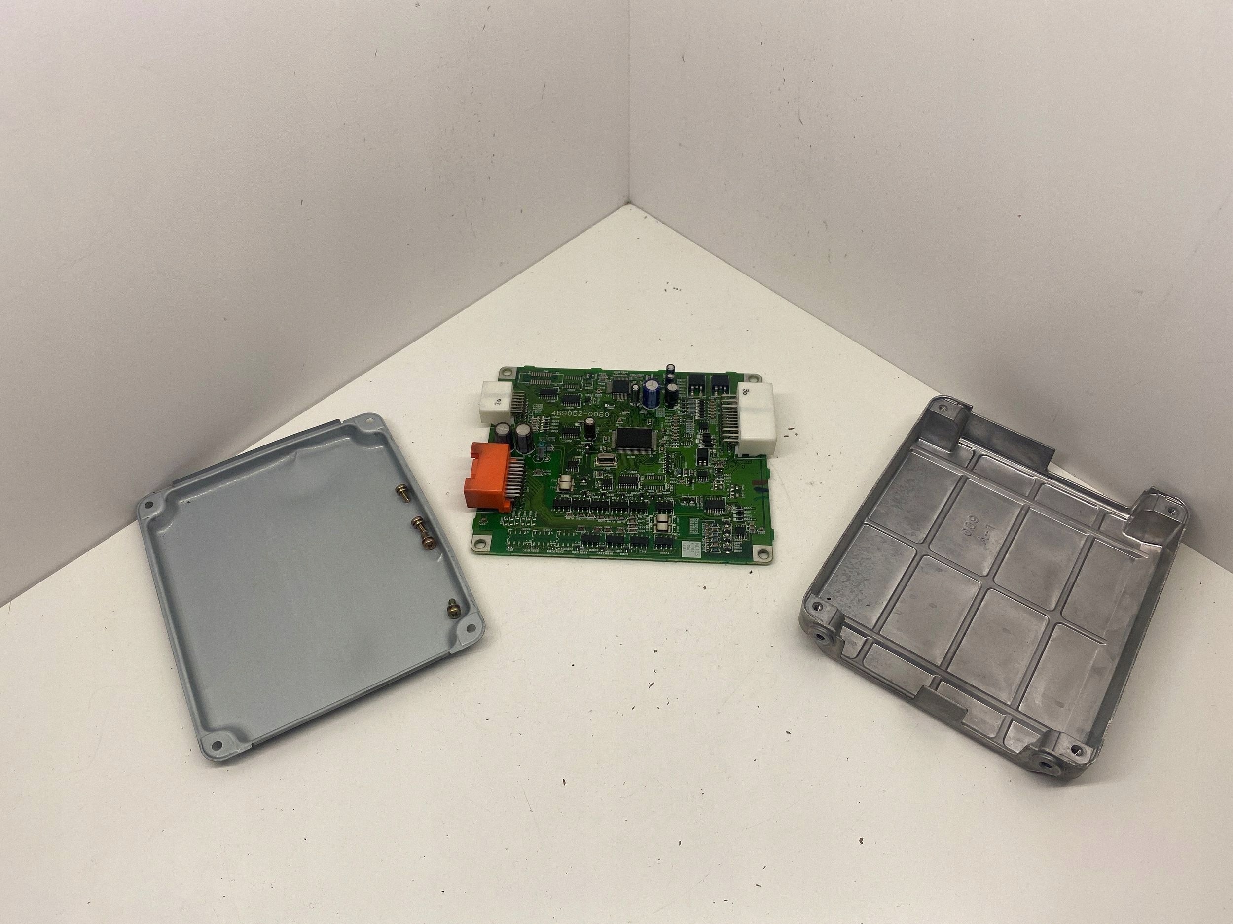Toyota Prius XW20 2005 computer/module/controller gebruikt image 2